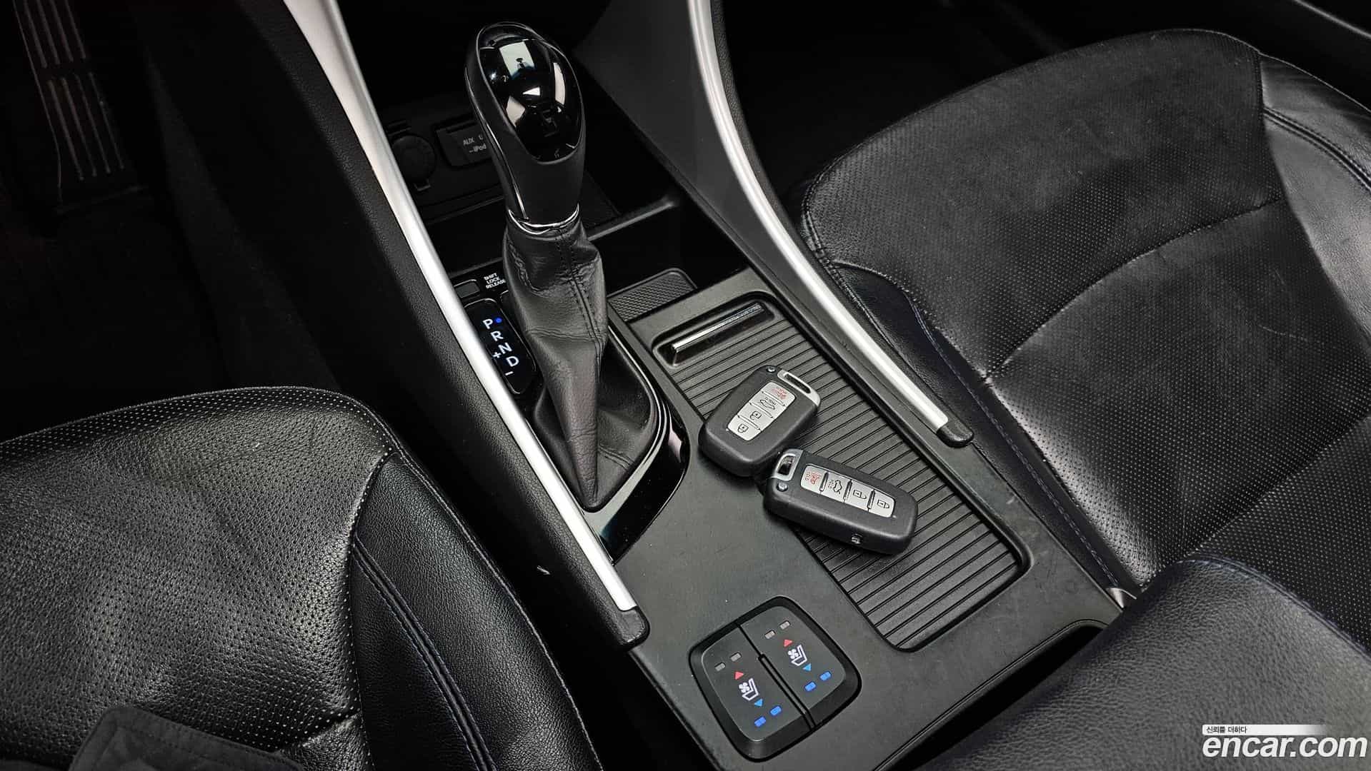 Sonata Hyundai 2013.1-INNER-009