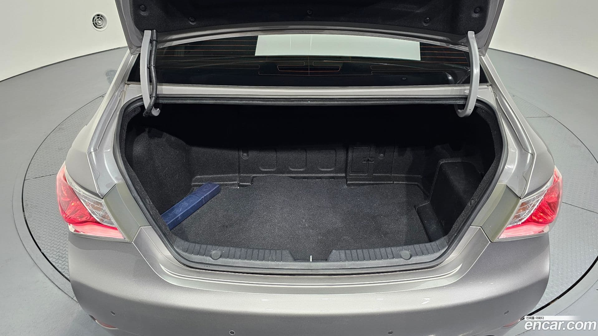 Main__Slider__Photo:Sonata Hyundai 2013.1-19