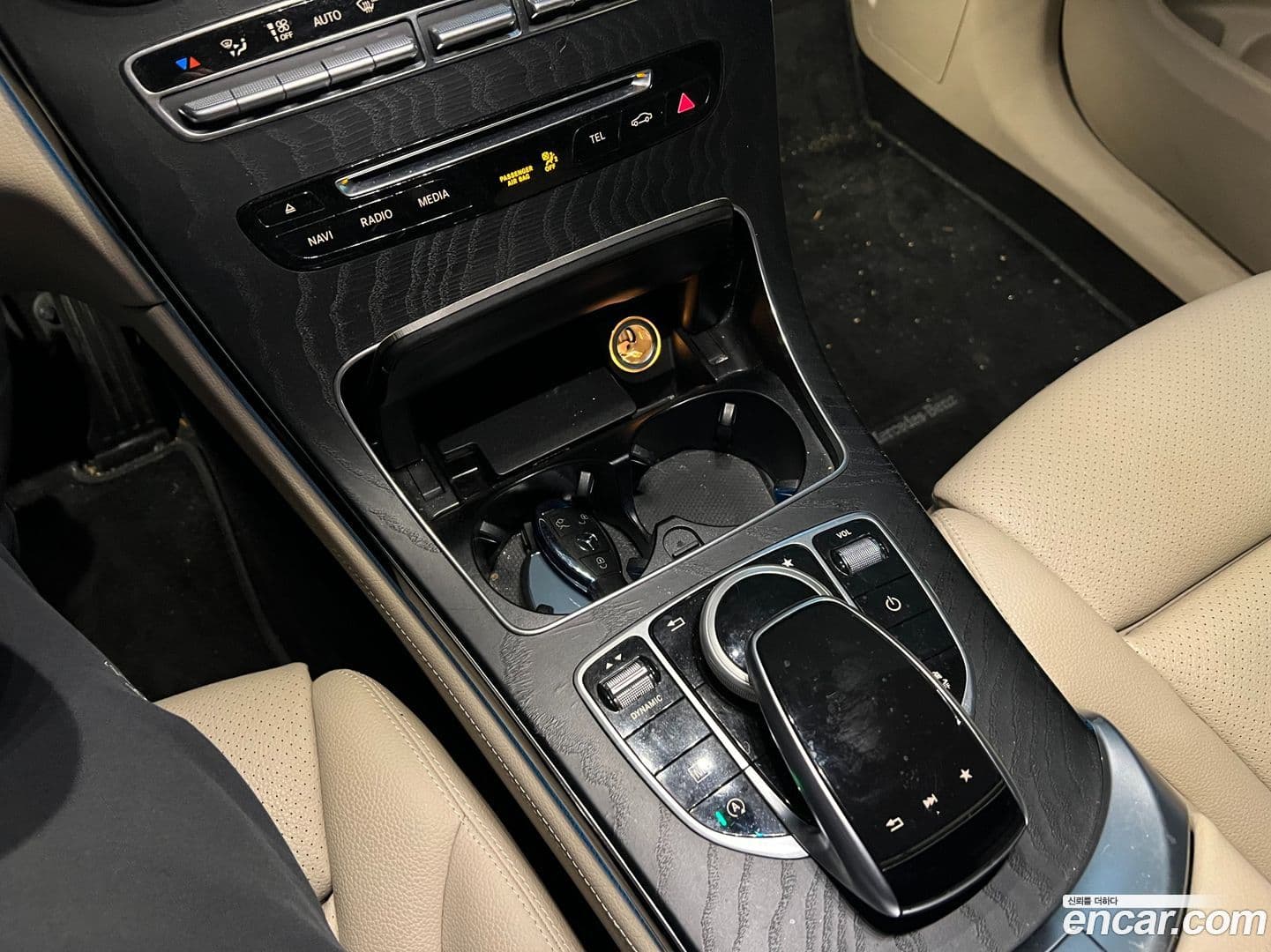 Main__Slider__Photo:GLC-Class Mercedes-Benz 2019.7-13