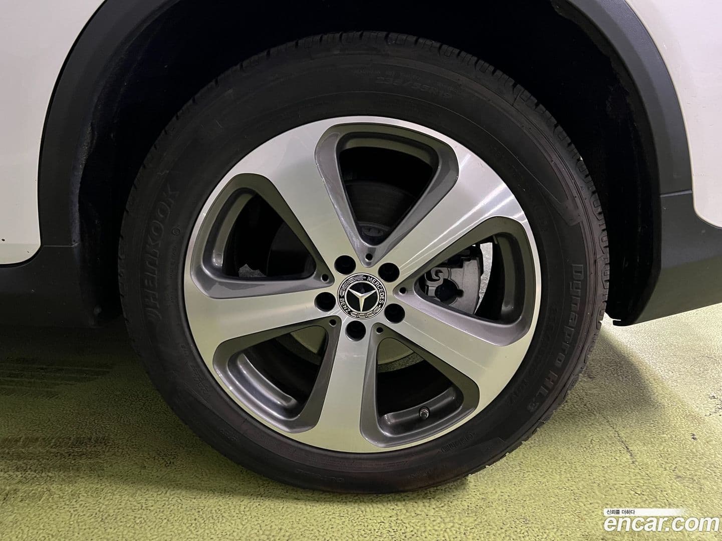 Main__Slider__Photo:GLC-Class Mercedes-Benz 2019.7-19