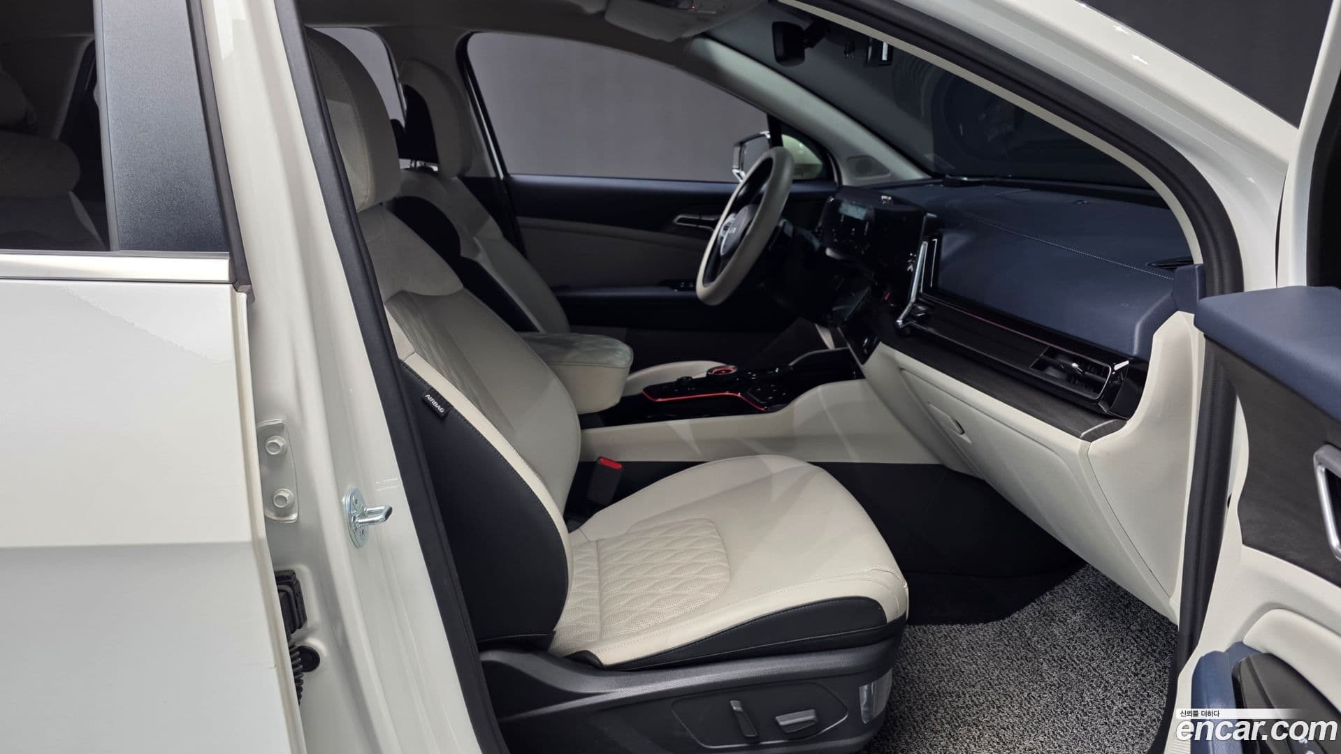 Main__Slider__Photo:Sportage Kia 2023.6-10