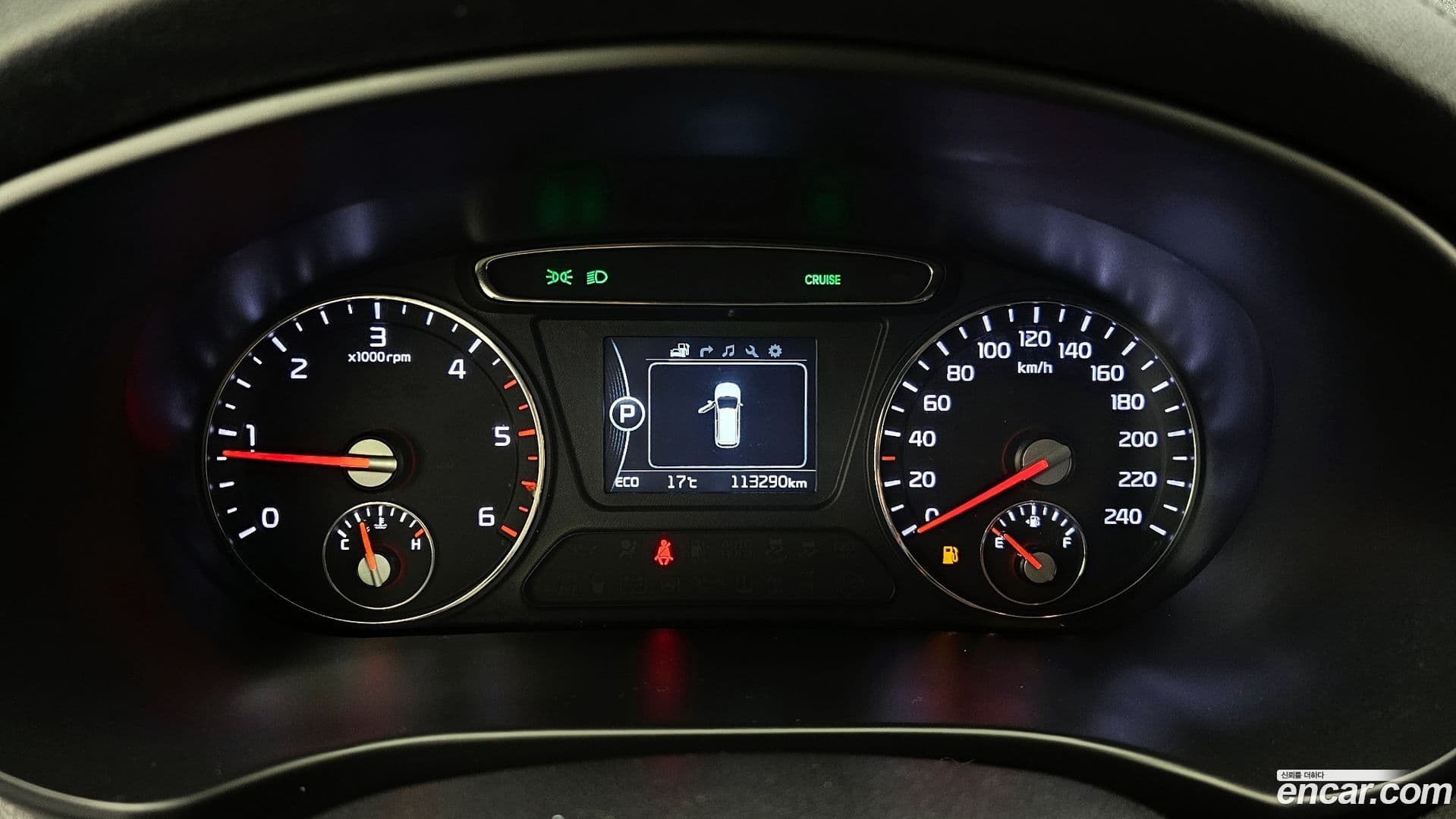 Main__Slider__Photo:Sorento Kia 2016.0-7