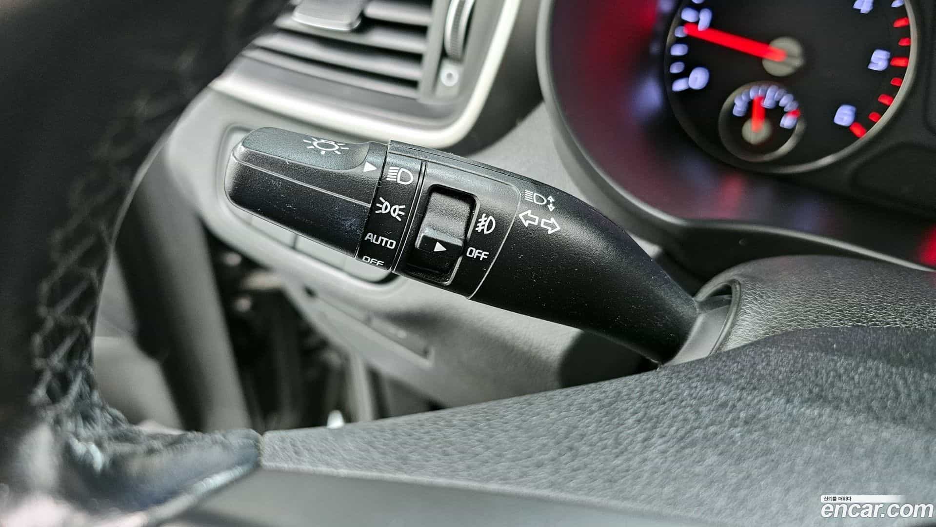 Sorento Kia 2016.0-OPTION-022