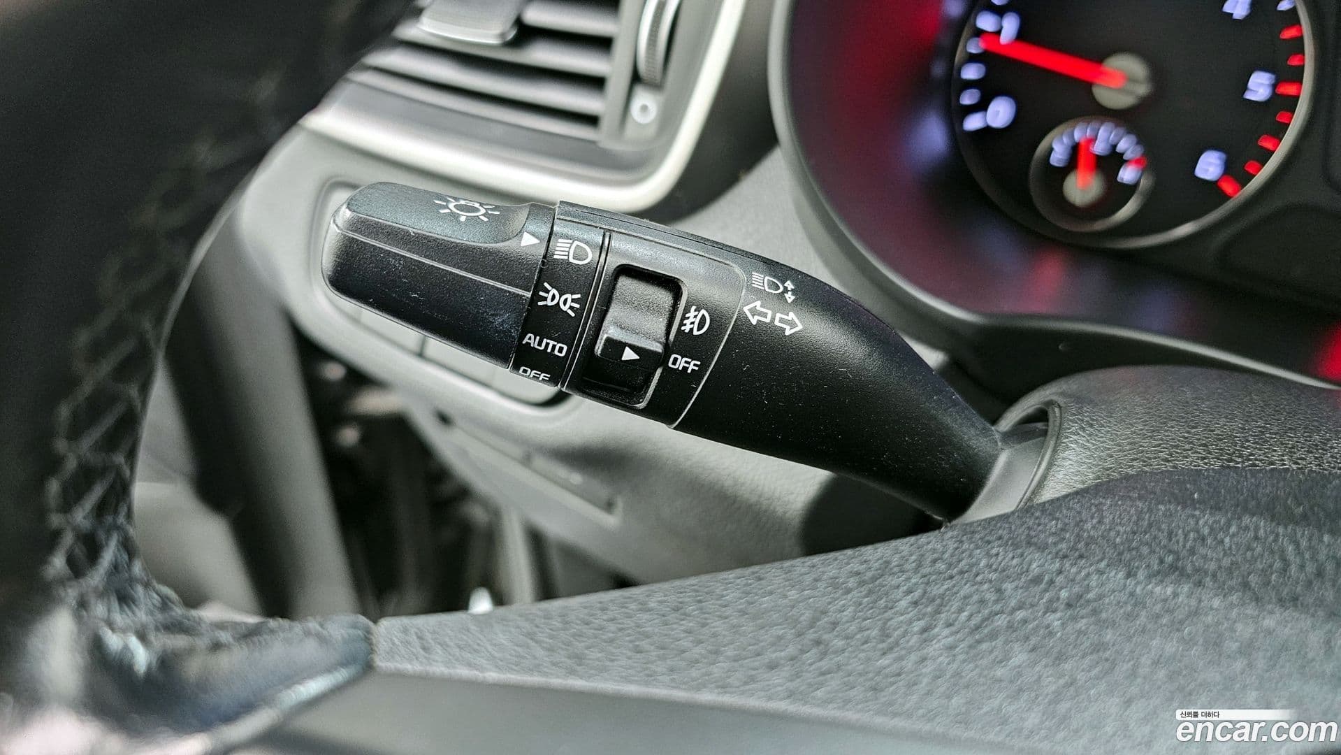 Main__Slider__Photo:Sorento Kia 2016.0-17