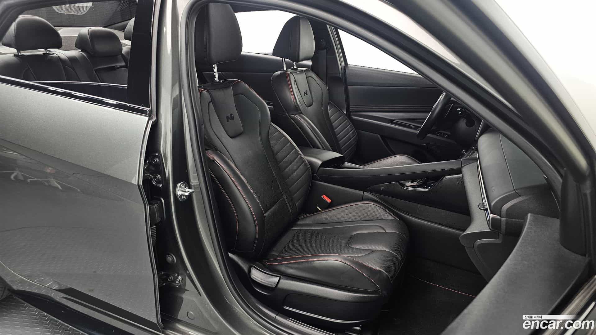 AVANTE Hyundai 2020.10-OPTION-016