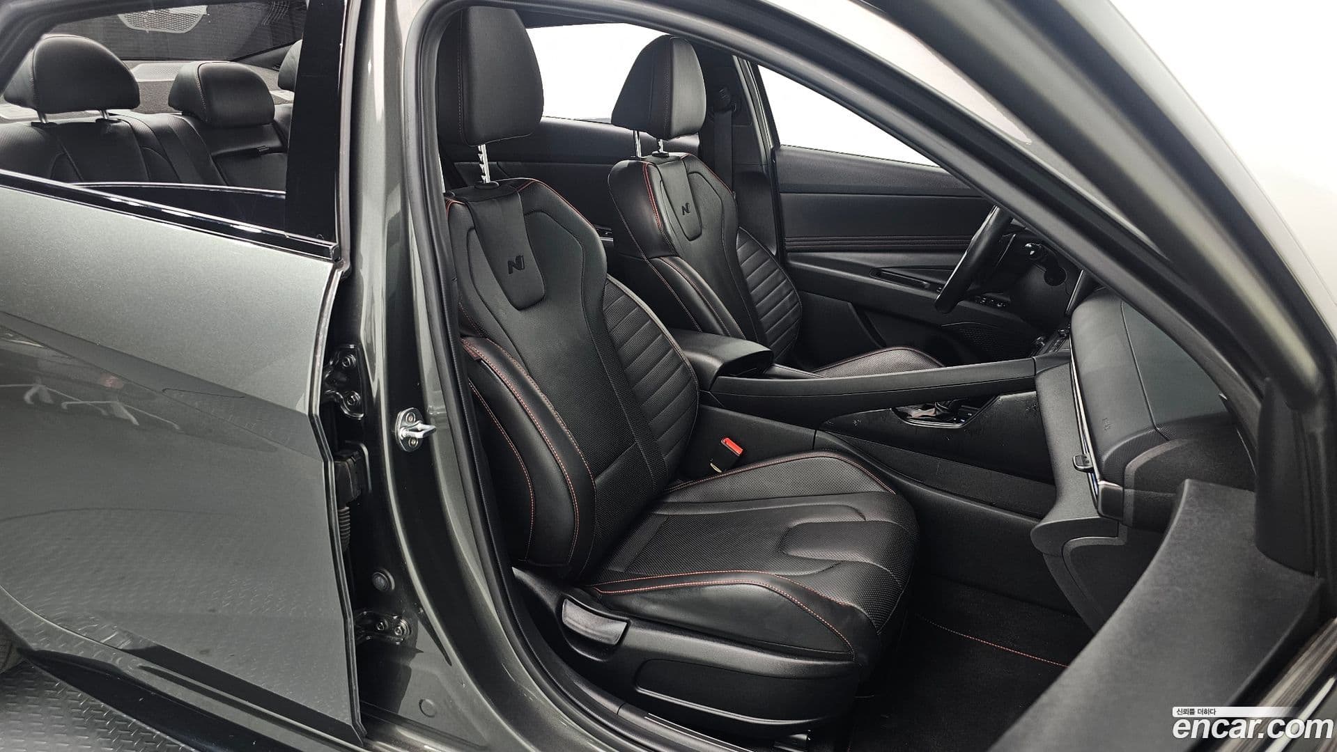 Main__Slider__Photo:AVANTE Hyundai 2020.10-11