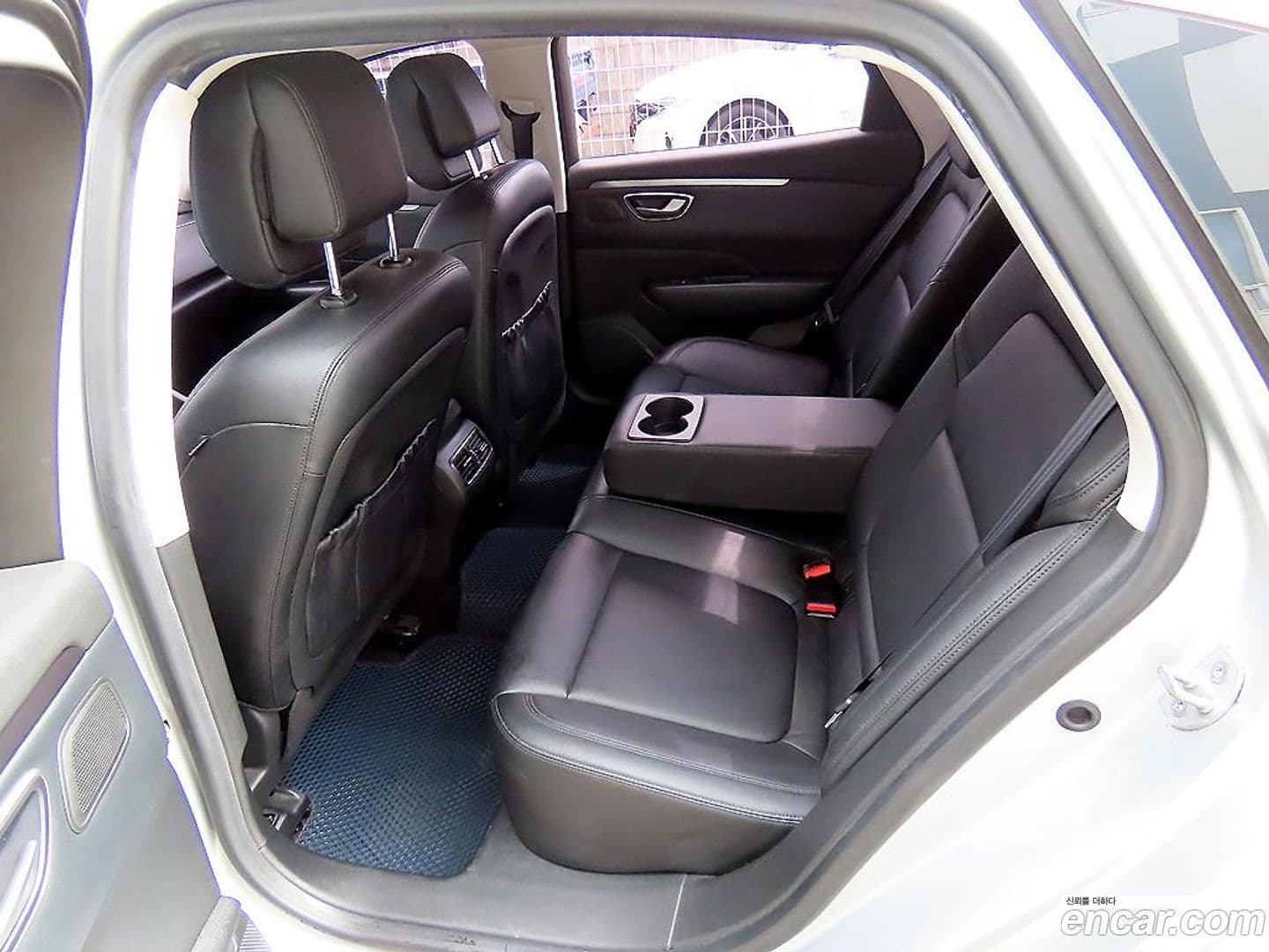 Main__Slider__Photo:SM6 Renault-KoreaSamsung 2016.3-5