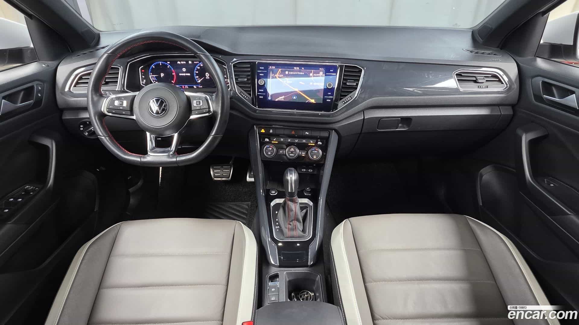 T-Roc Volkswagen 2021.4-INNER-007