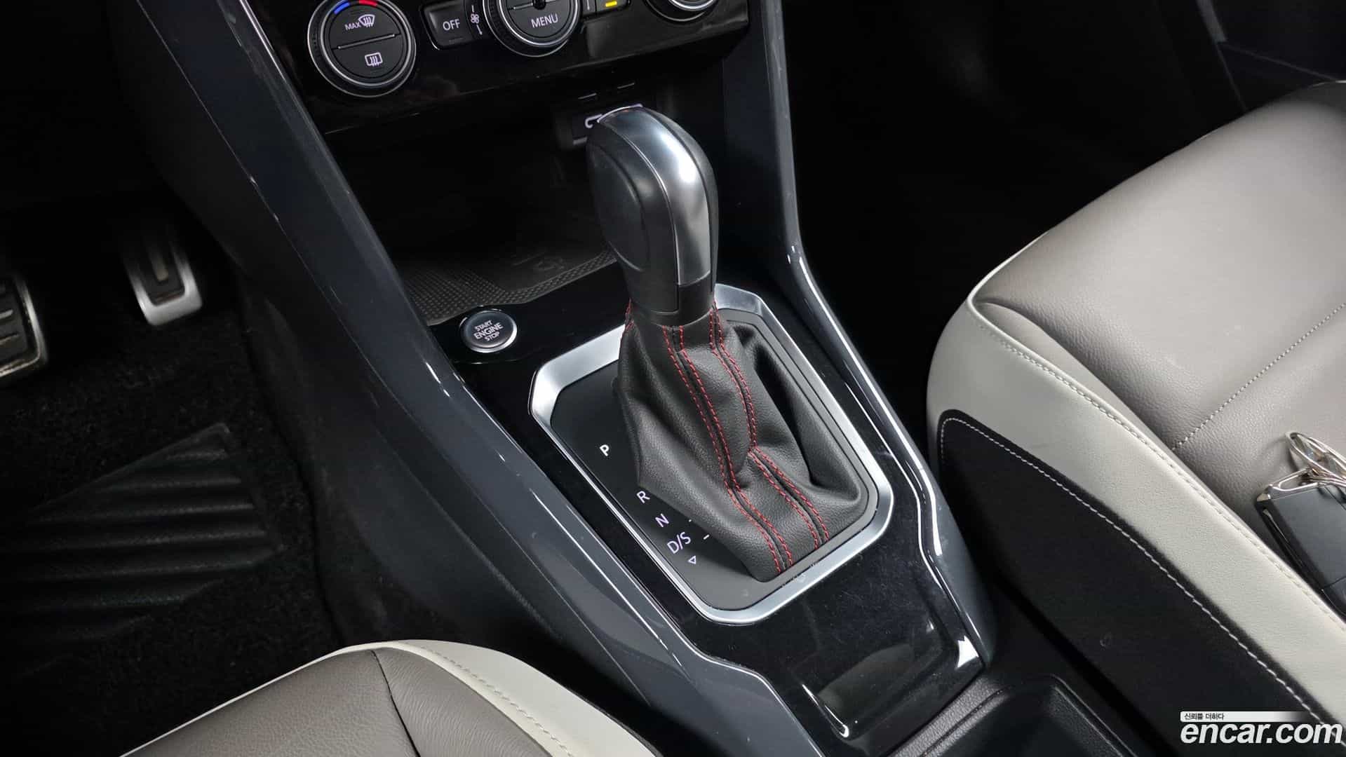 T-Roc Volkswagen 2021.4-INNER-009