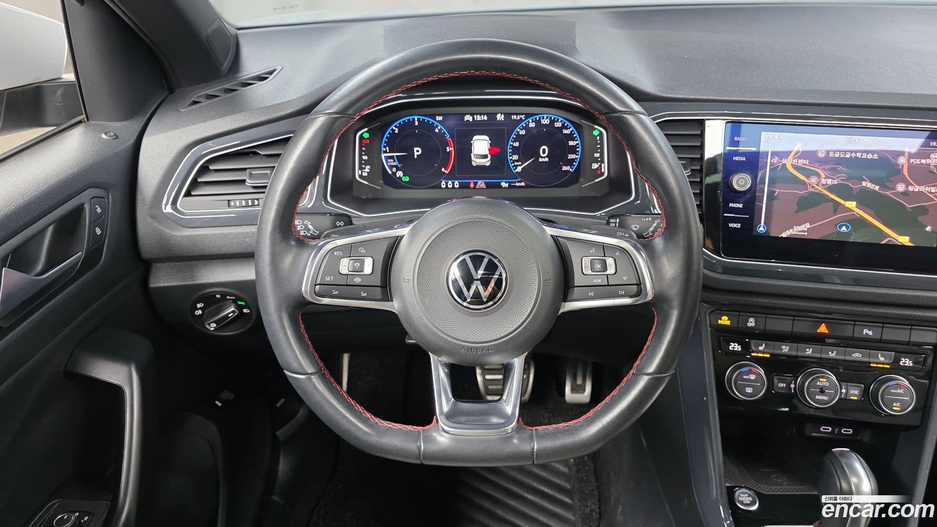 Main__Slider__Photo:T-Roc Volkswagen 2021.4-12