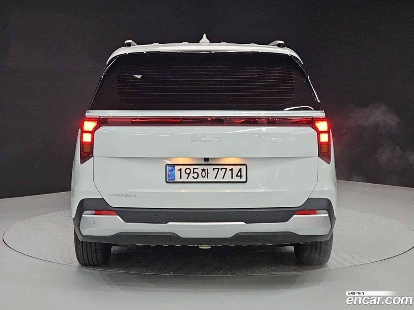 Main__Slider__Photo:Canival Kia 2023.11-3