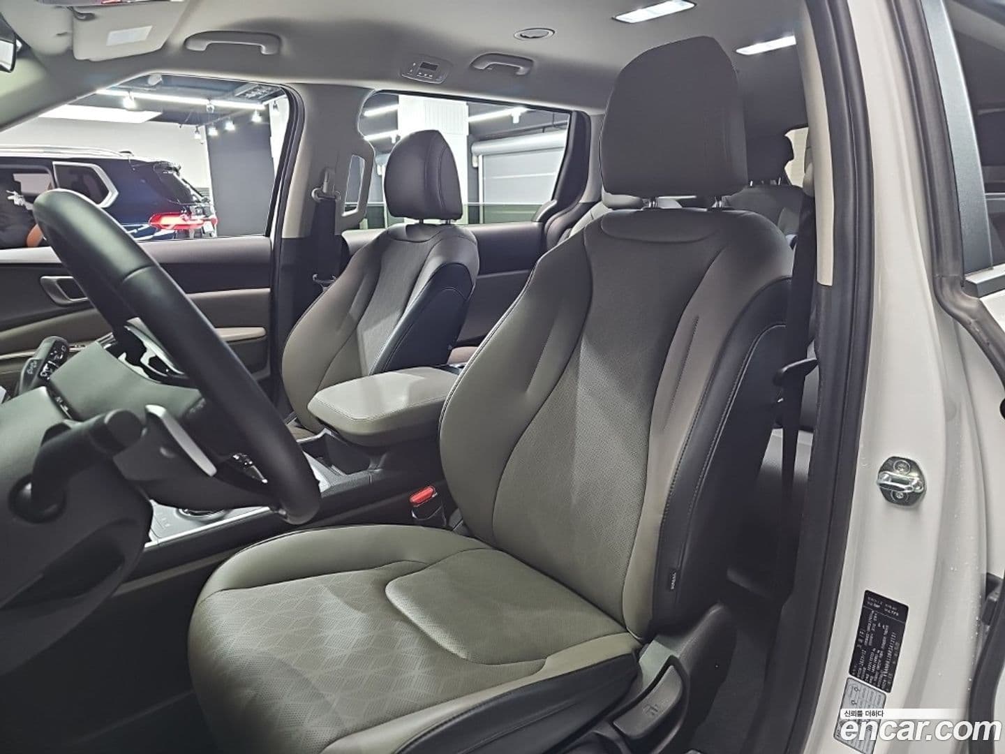 Main__Slider__Photo:Canival Kia 2023.11-9