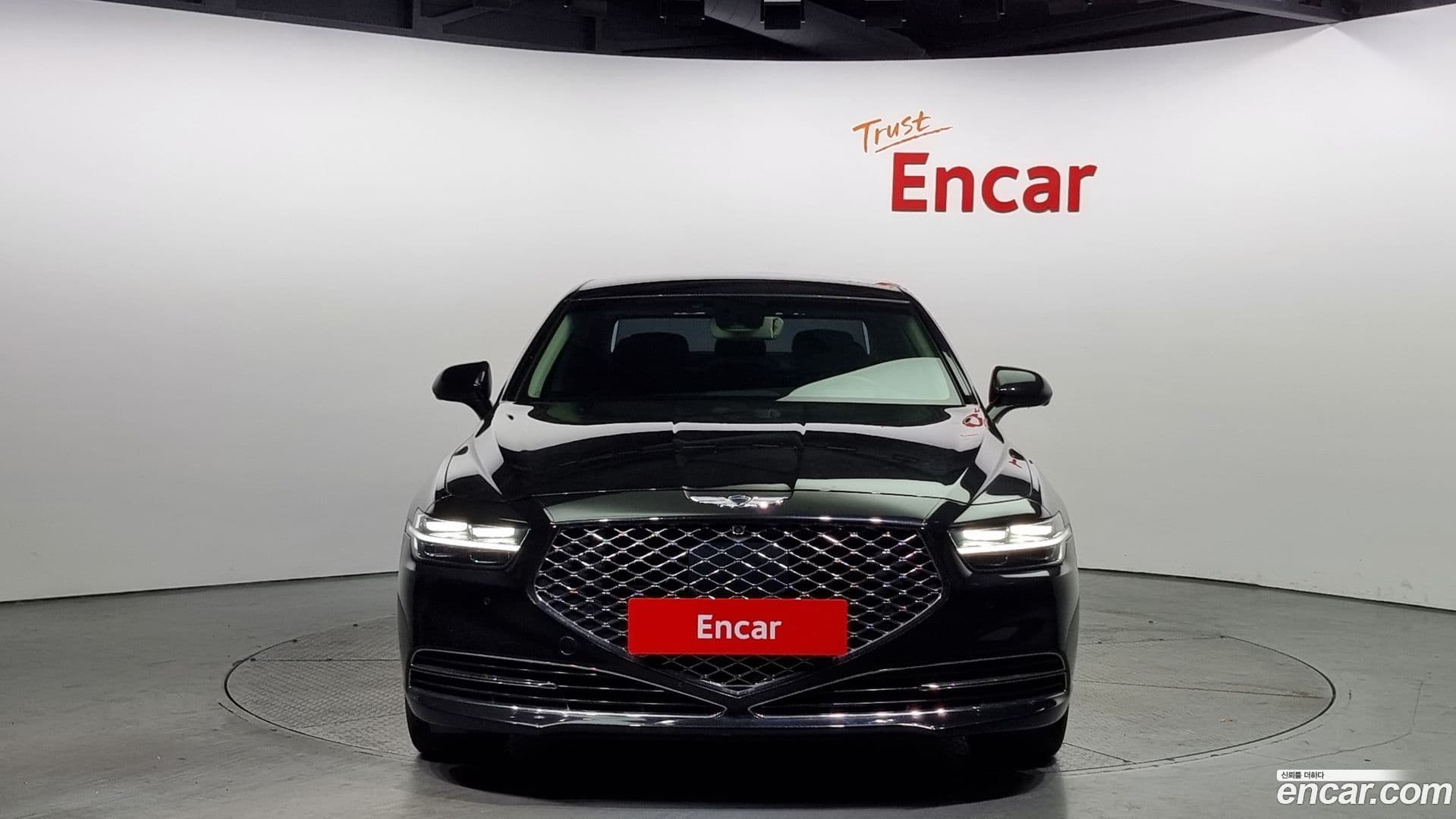 Main__Slider__Photo:G90 Genesis 2019.3-2