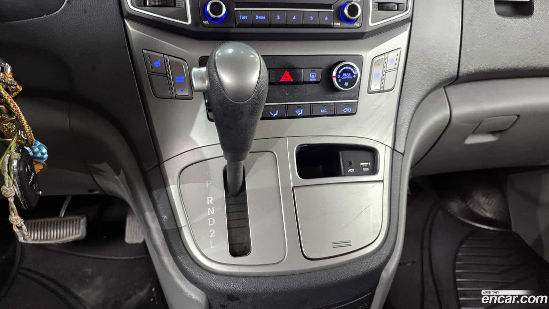 Starex Hyundai 2018.4-INNER-009