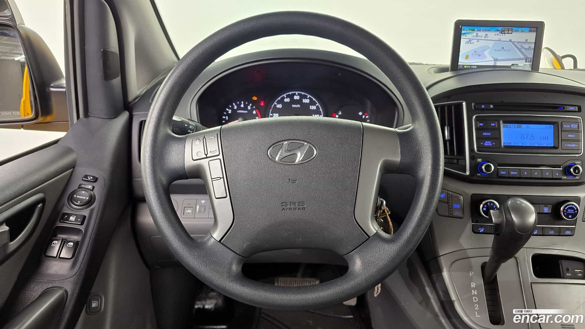 Starex Hyundai 2018.4-OPTION-017
