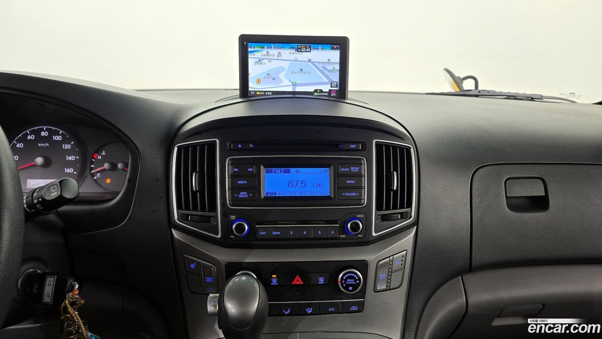 Main__Slider__Photo:Starex Hyundai 2018.4-13