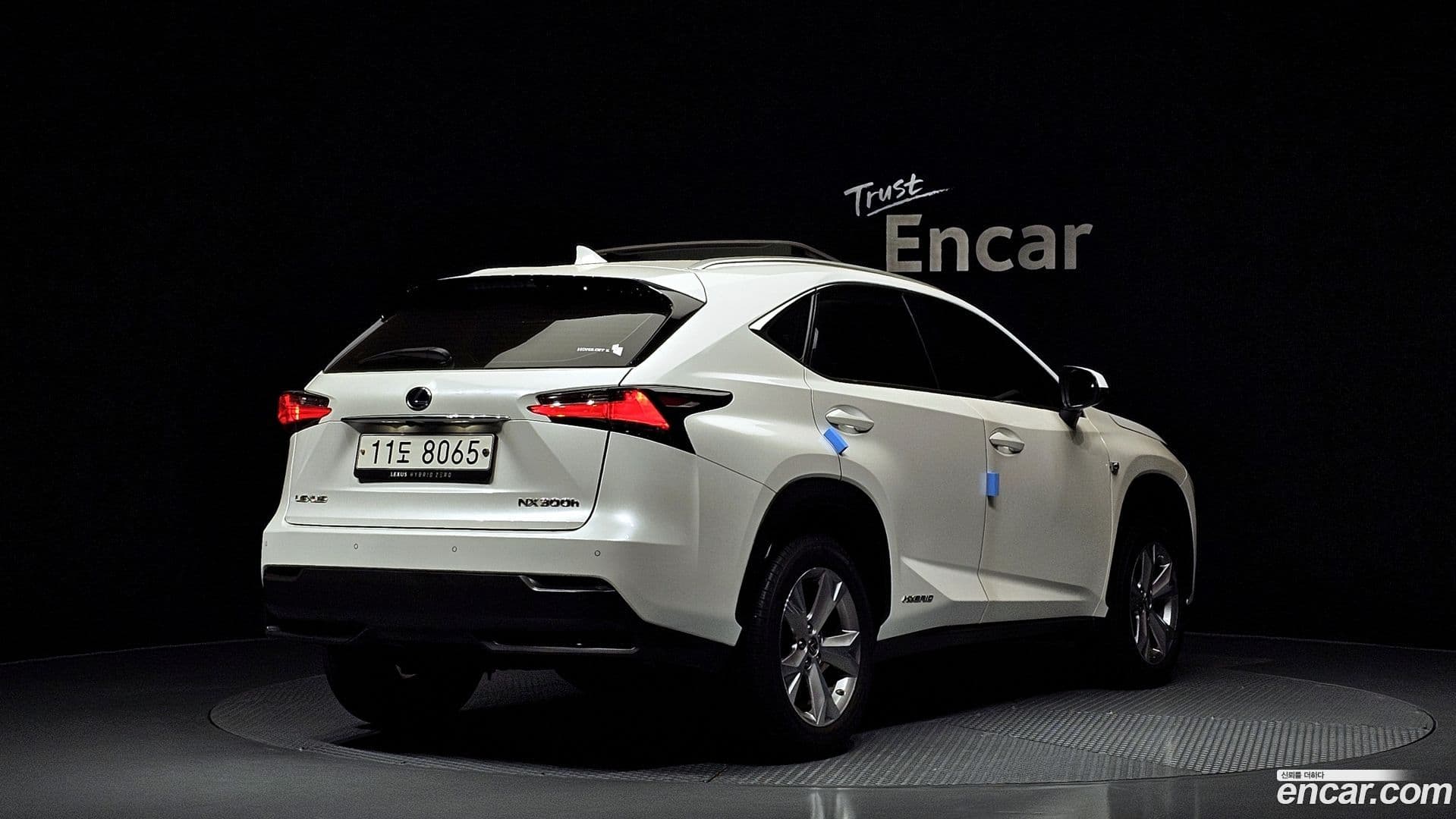 Main__Slider__Photo:NX Lexus 2015.3-1