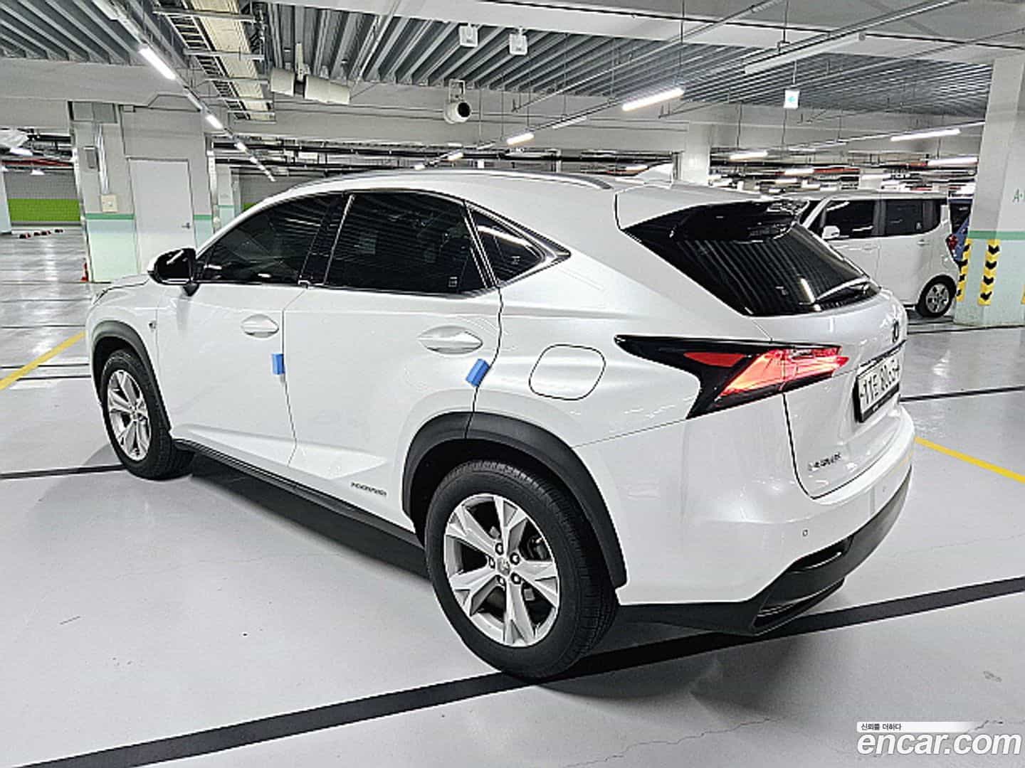 NX Lexus 2015.3-INNER-006