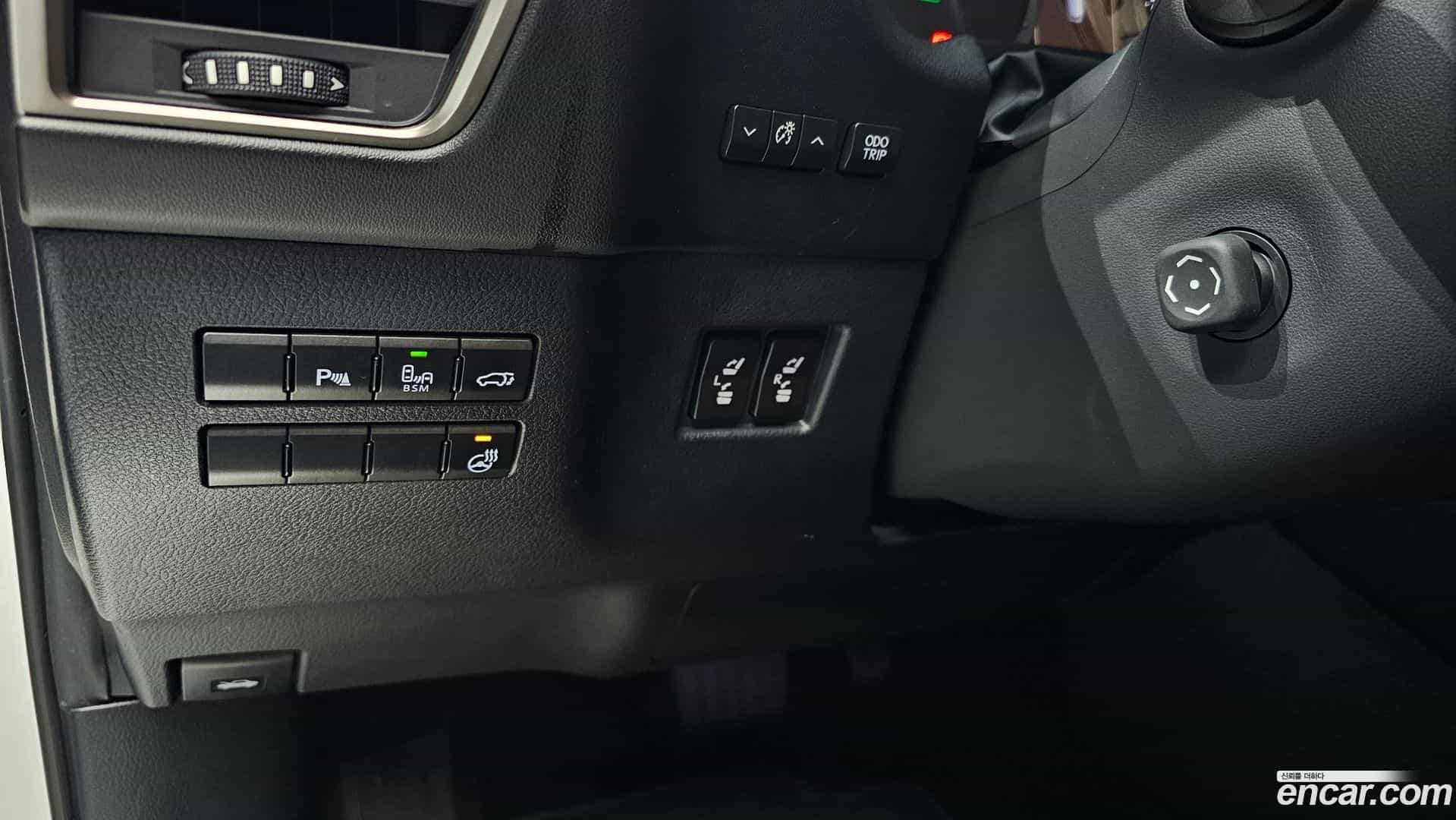 NX Lexus 2015.3-INNER-010