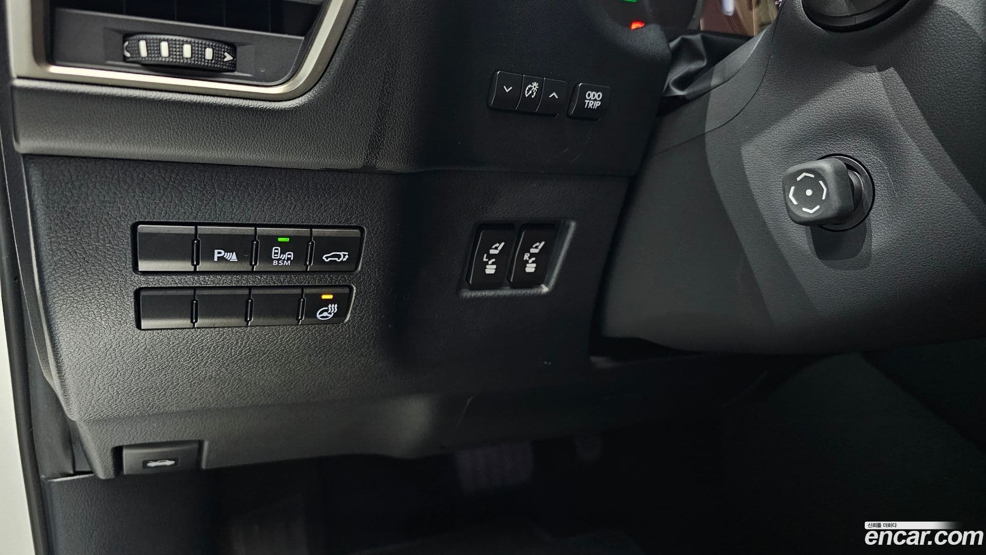 Main__Slider__Photo:NX Lexus 2015.3-9