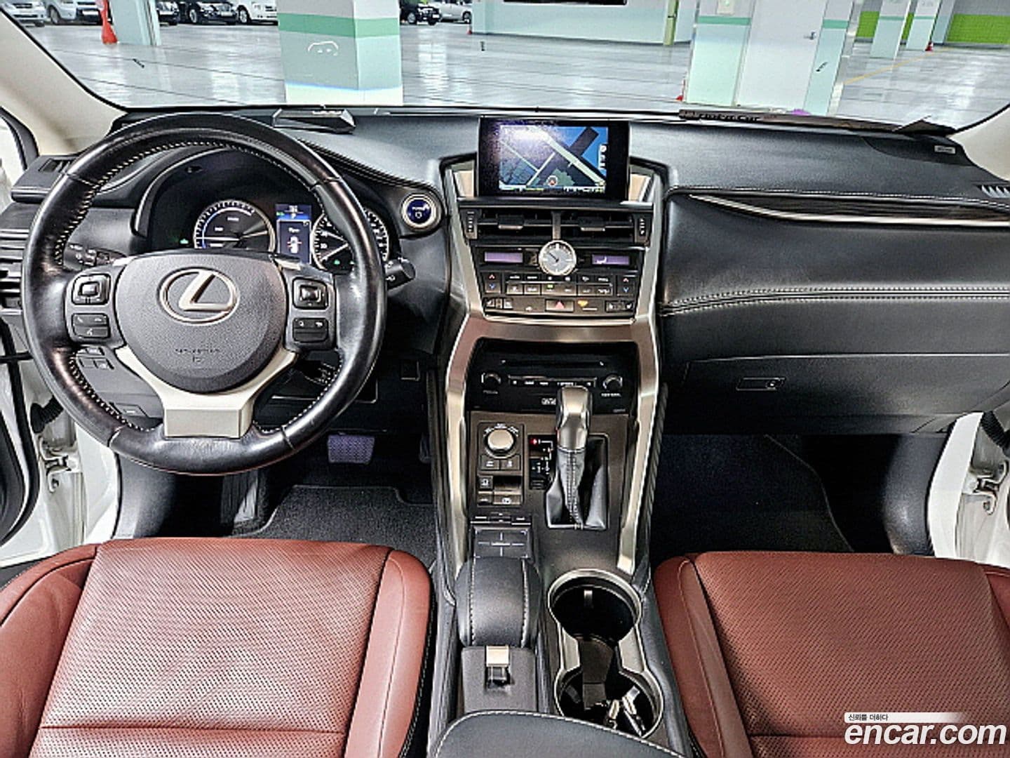 Main__Slider__Photo:NX Lexus 2015.3-10