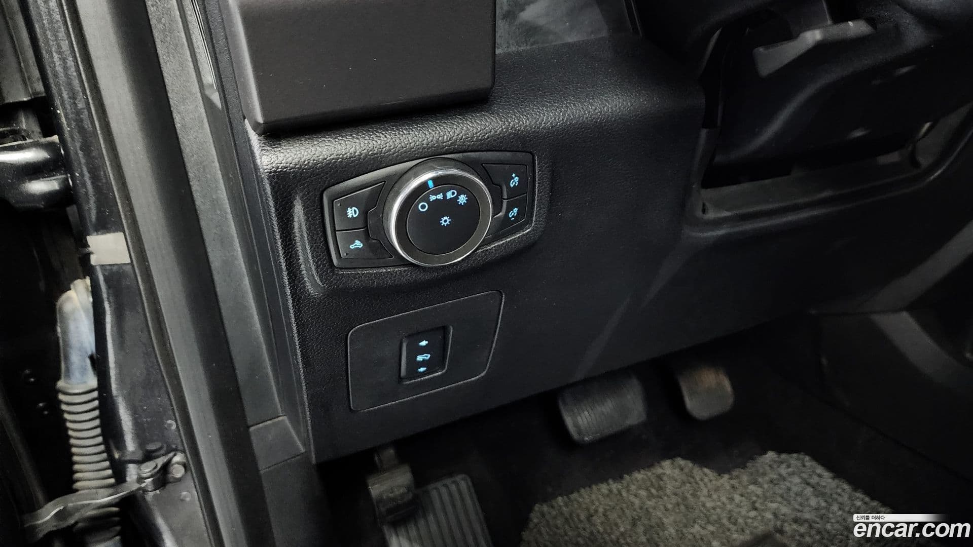 Main__Slider__Photo:F150 Ford 2015.11-15