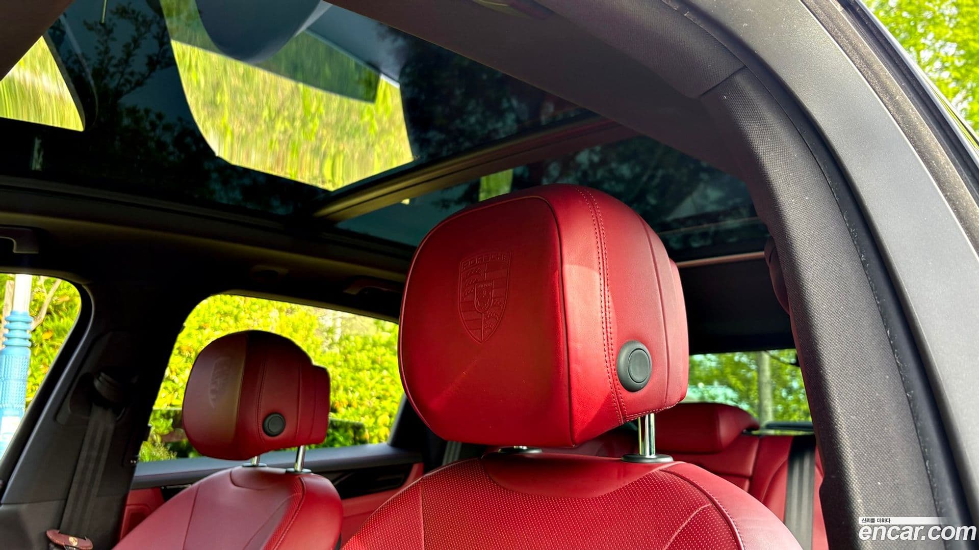 Main__Slider__Photo:Cayenne Porsche 2019.1-12