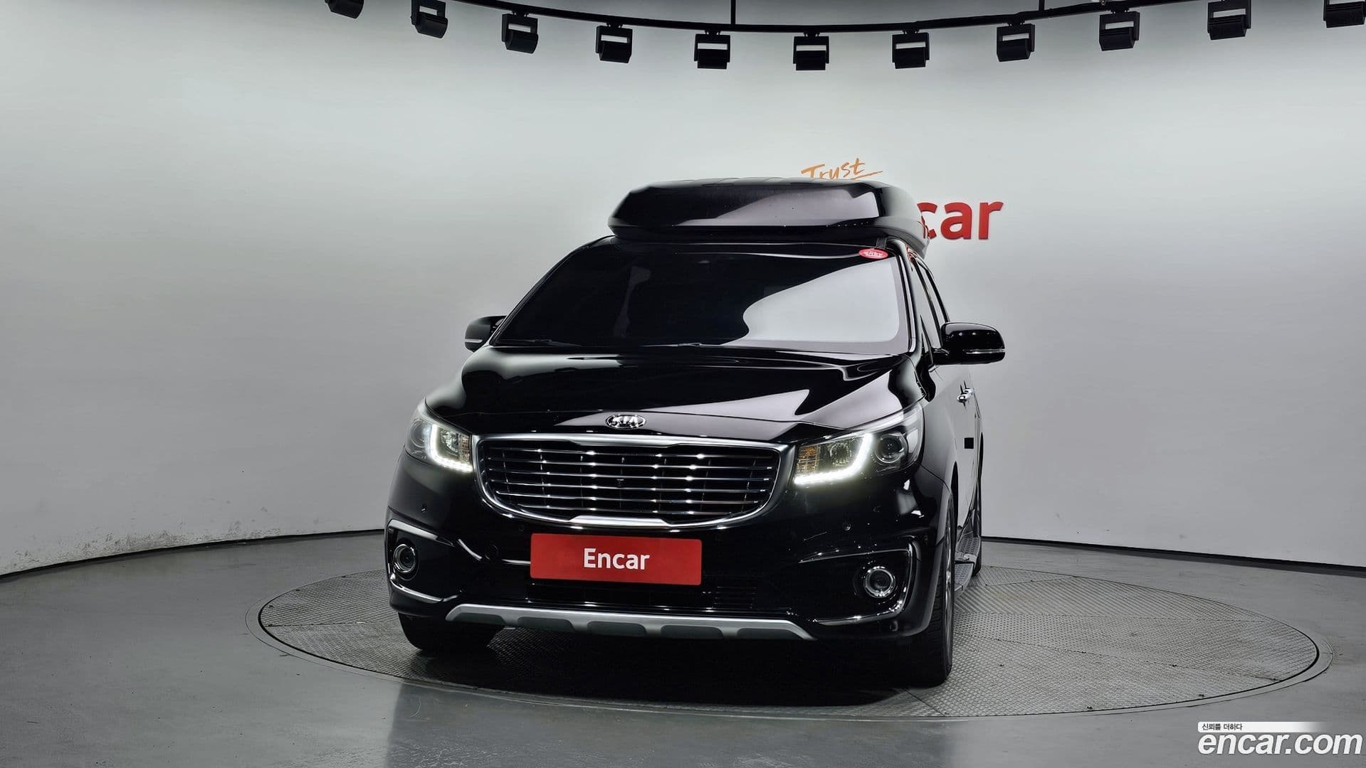 Main__Slider__Photo:Canival Kia 2018.1-2