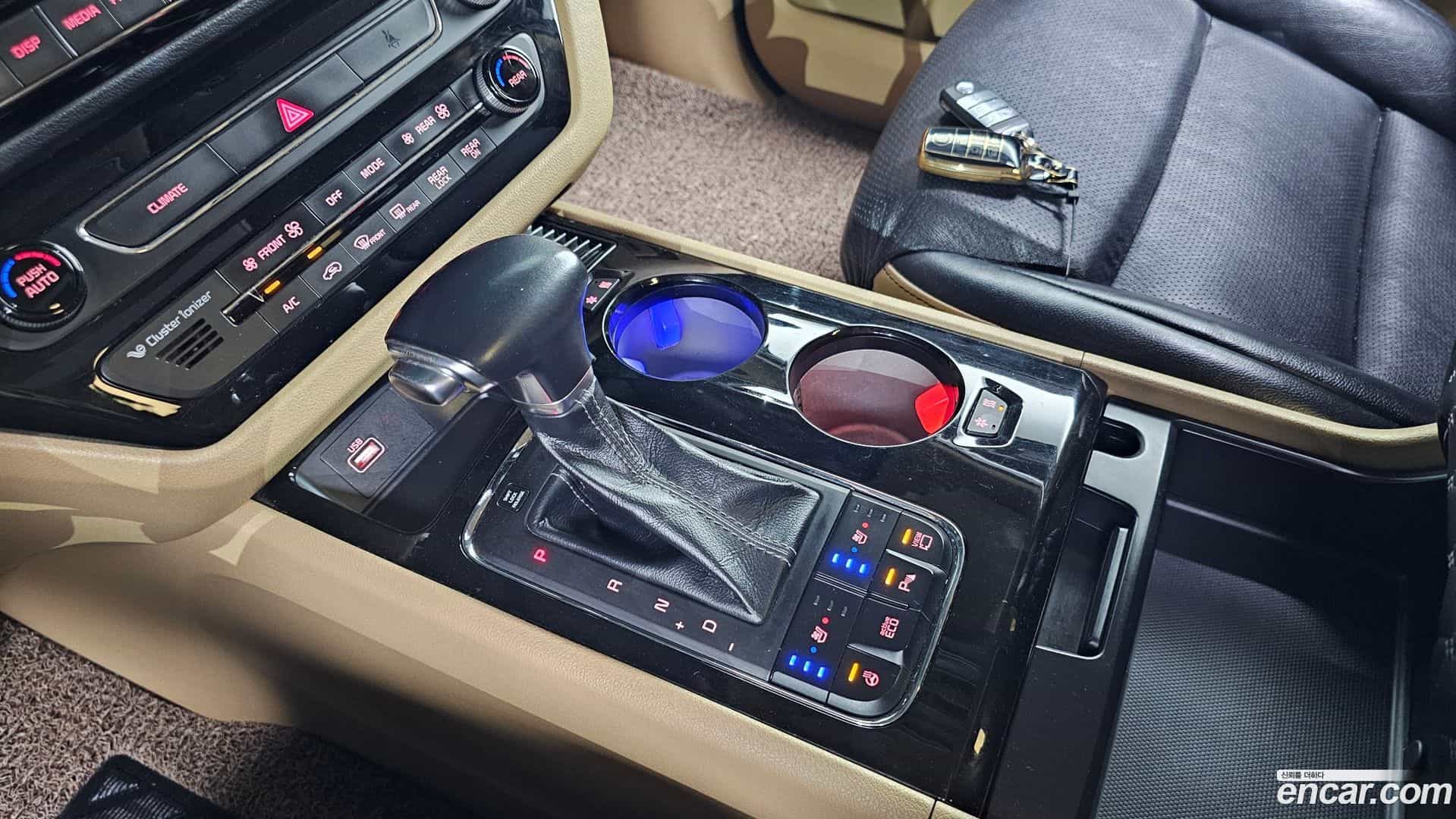 Canival Kia 2018.1-INNER-009