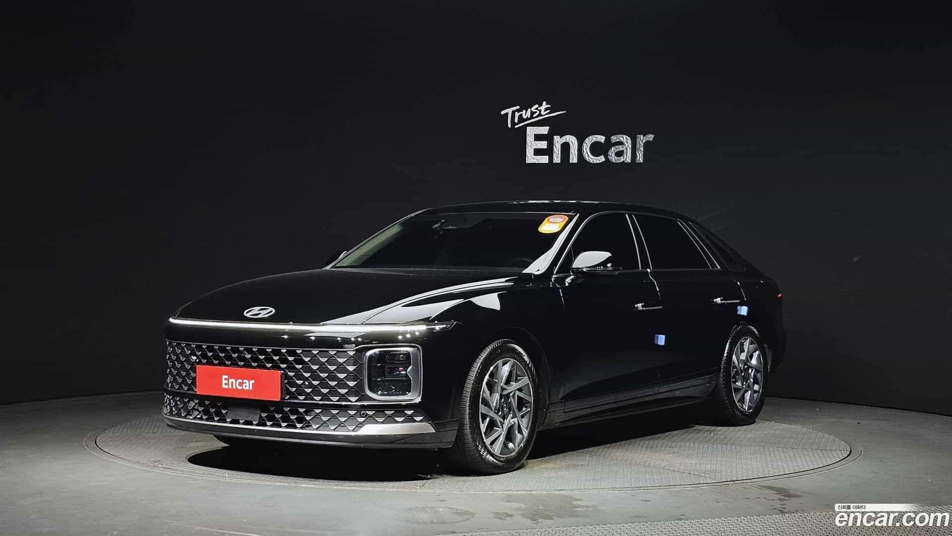 Grandeur Hyundai 2023.2-OUTER-001