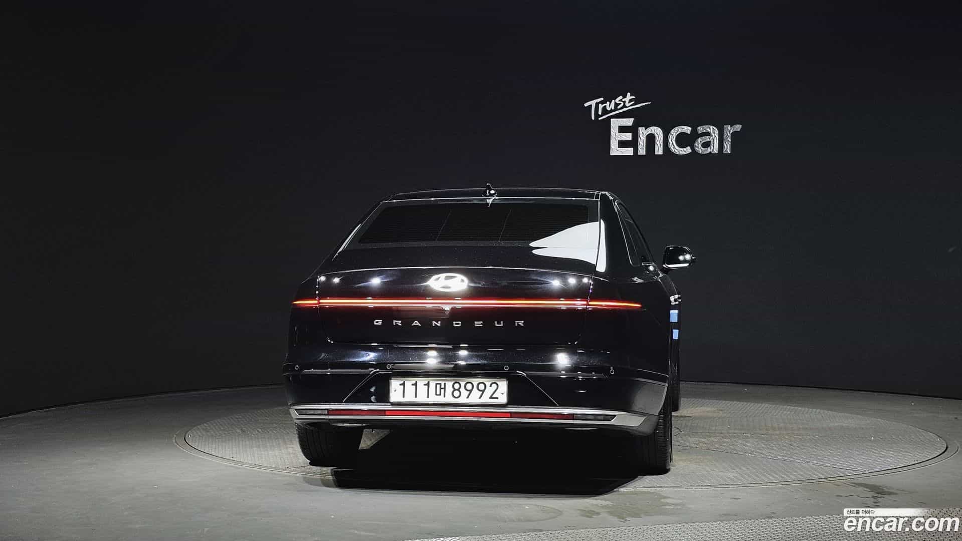 Grandeur Hyundai 2023.2-OUTER-004