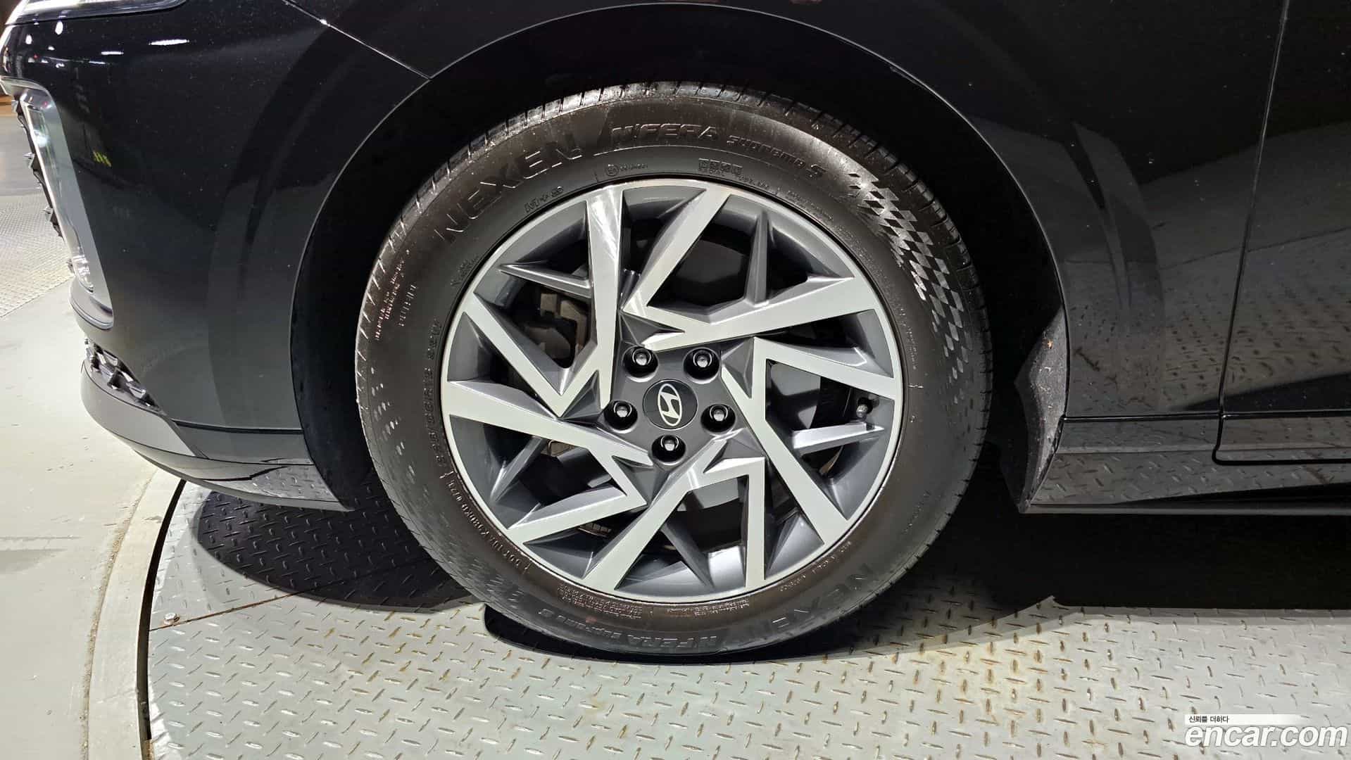 Grandeur Hyundai 2023.2-OUTER-005