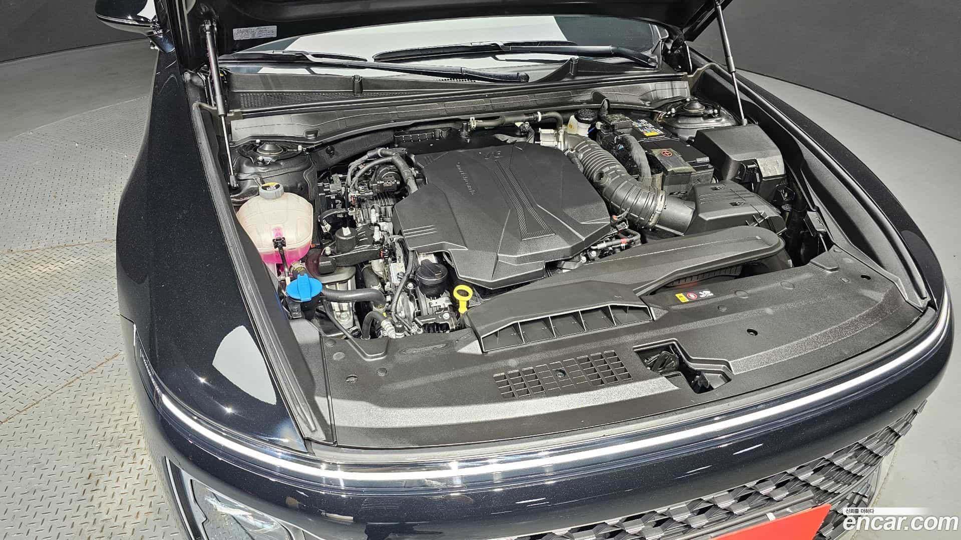 Grandeur Hyundai 2023.2-INNER-006