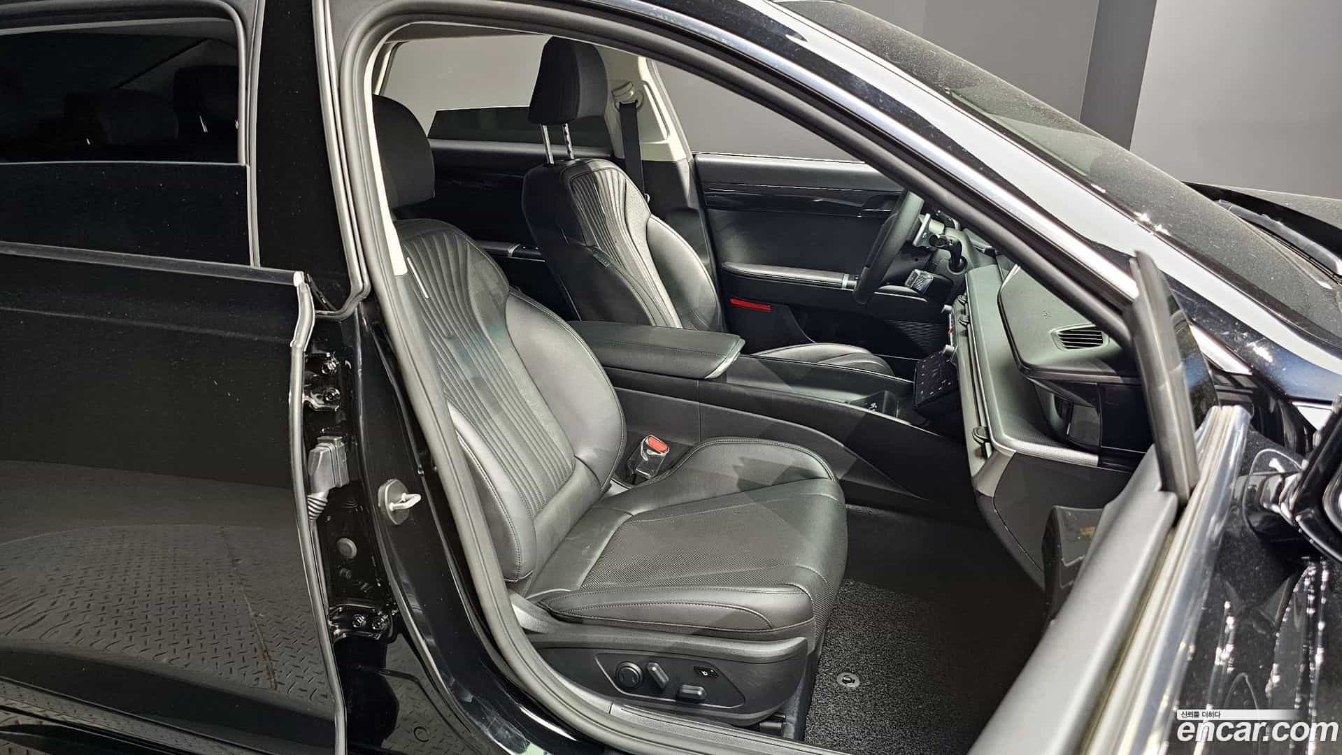 Grandeur Hyundai 2023.2-OPTION-016