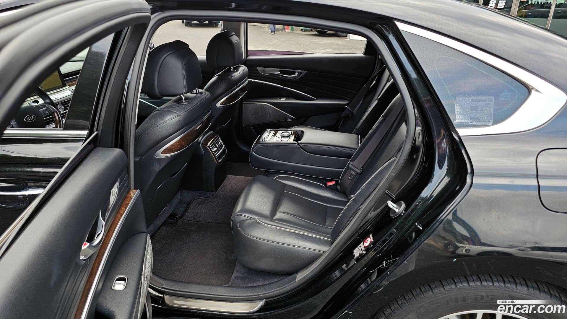 Main__Slider__Photo:K9 Kia 2020.6-10