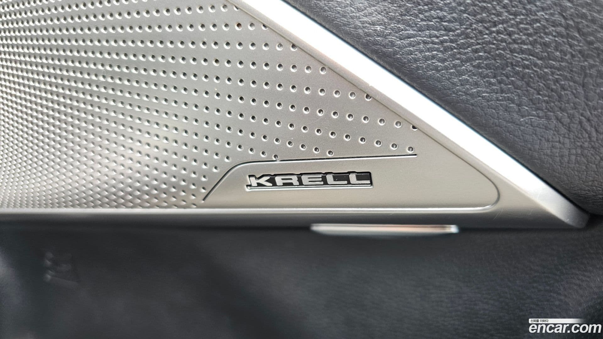 Main__Slider__Photo:K9 Kia 2020.6-11