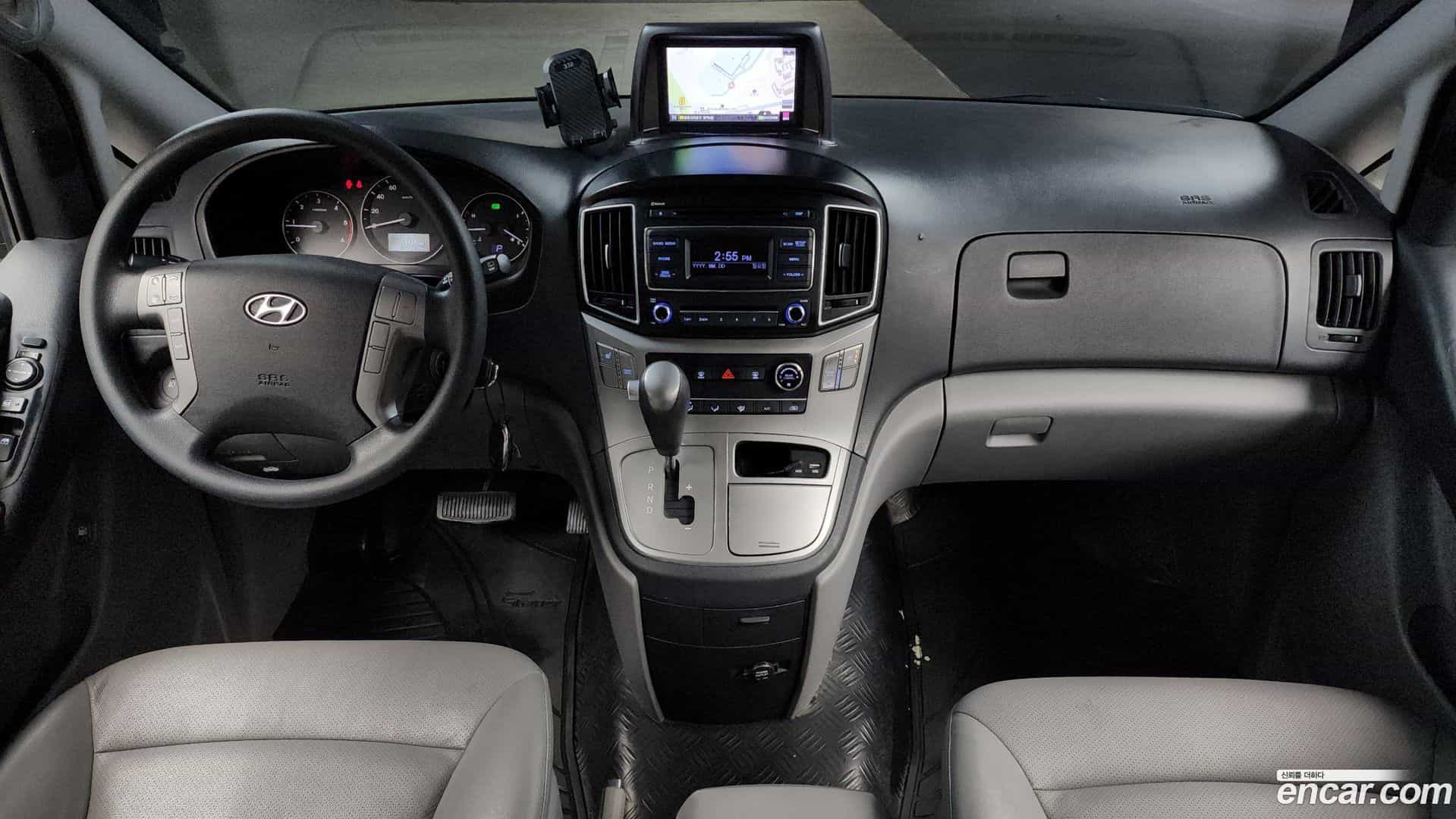 Starex Hyundai 2016.0-INNER-007