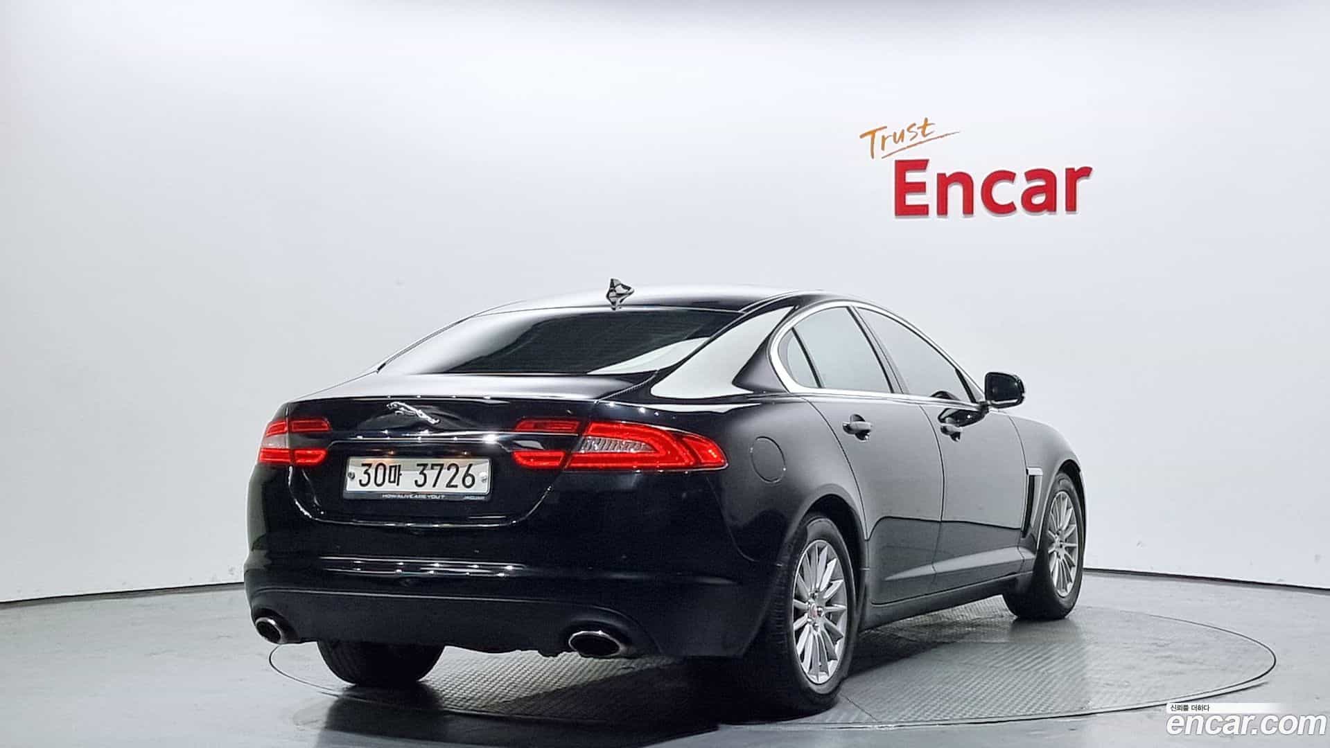 XF Jaguar 2015.4-OUTER-002