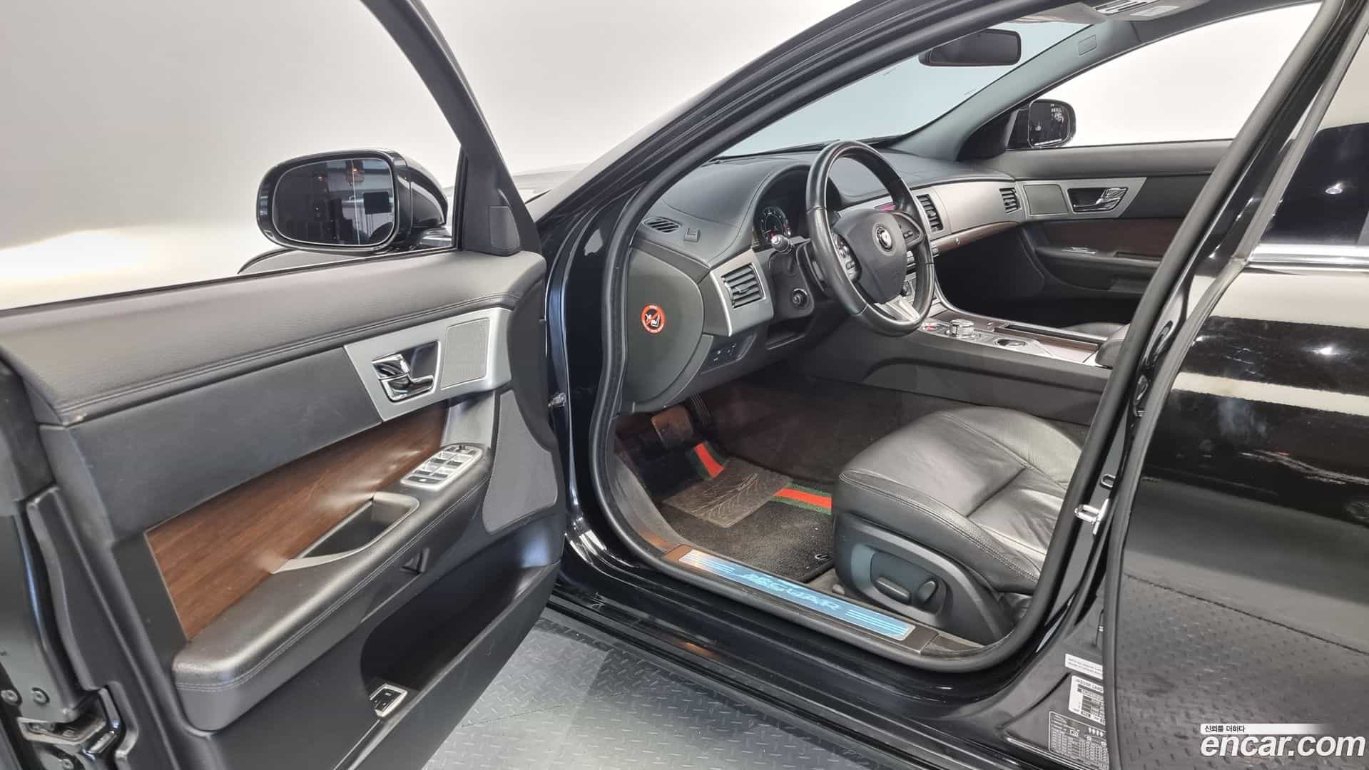 XF Jaguar 2015.4-OPTION-015