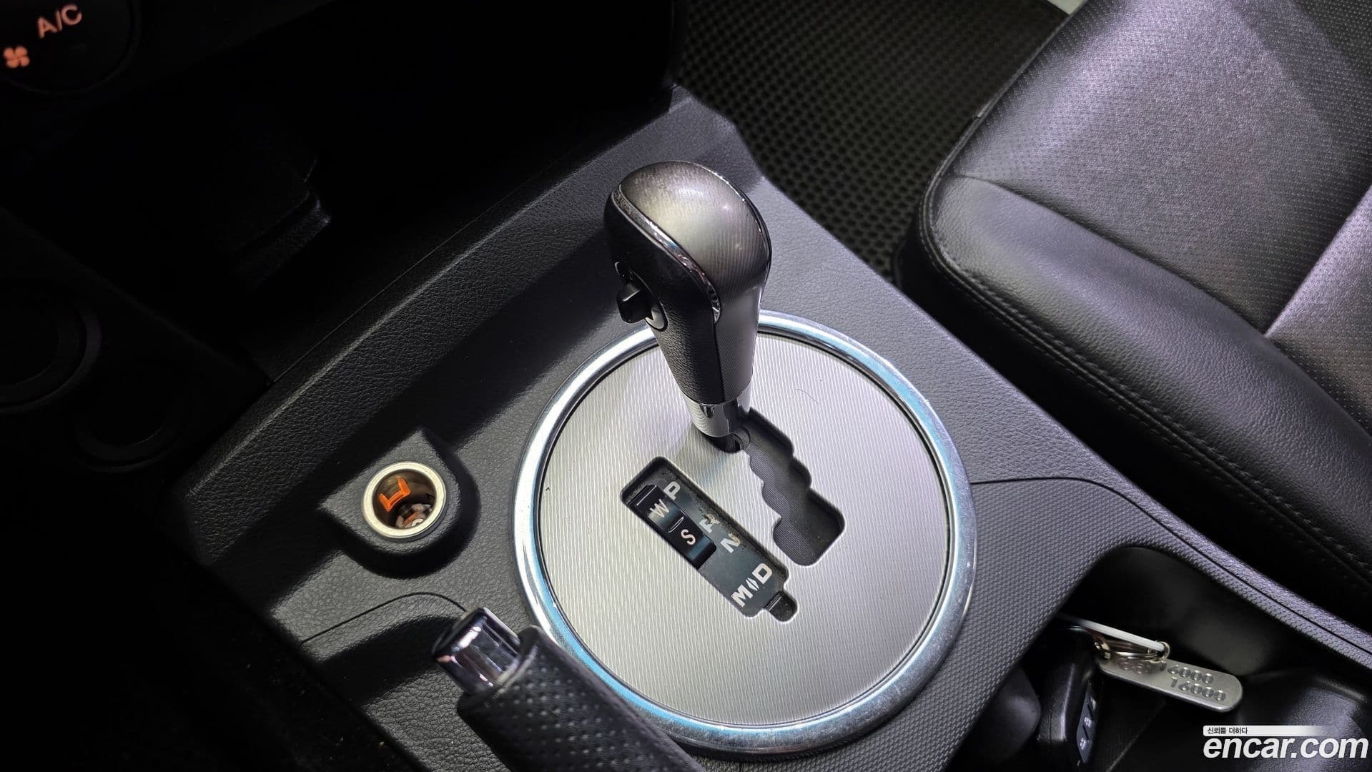 Main__Slider__Photo:KORANDO KG_Mobility_Ssangyong 2016.1-8