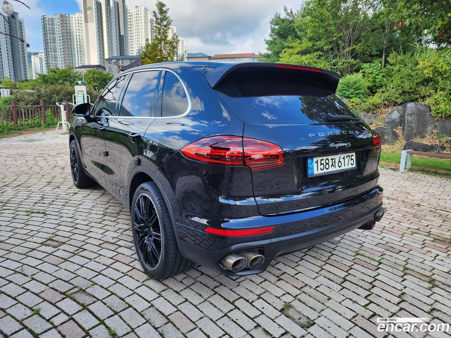 Cayenne Porsche 2015.9-OUTER-005