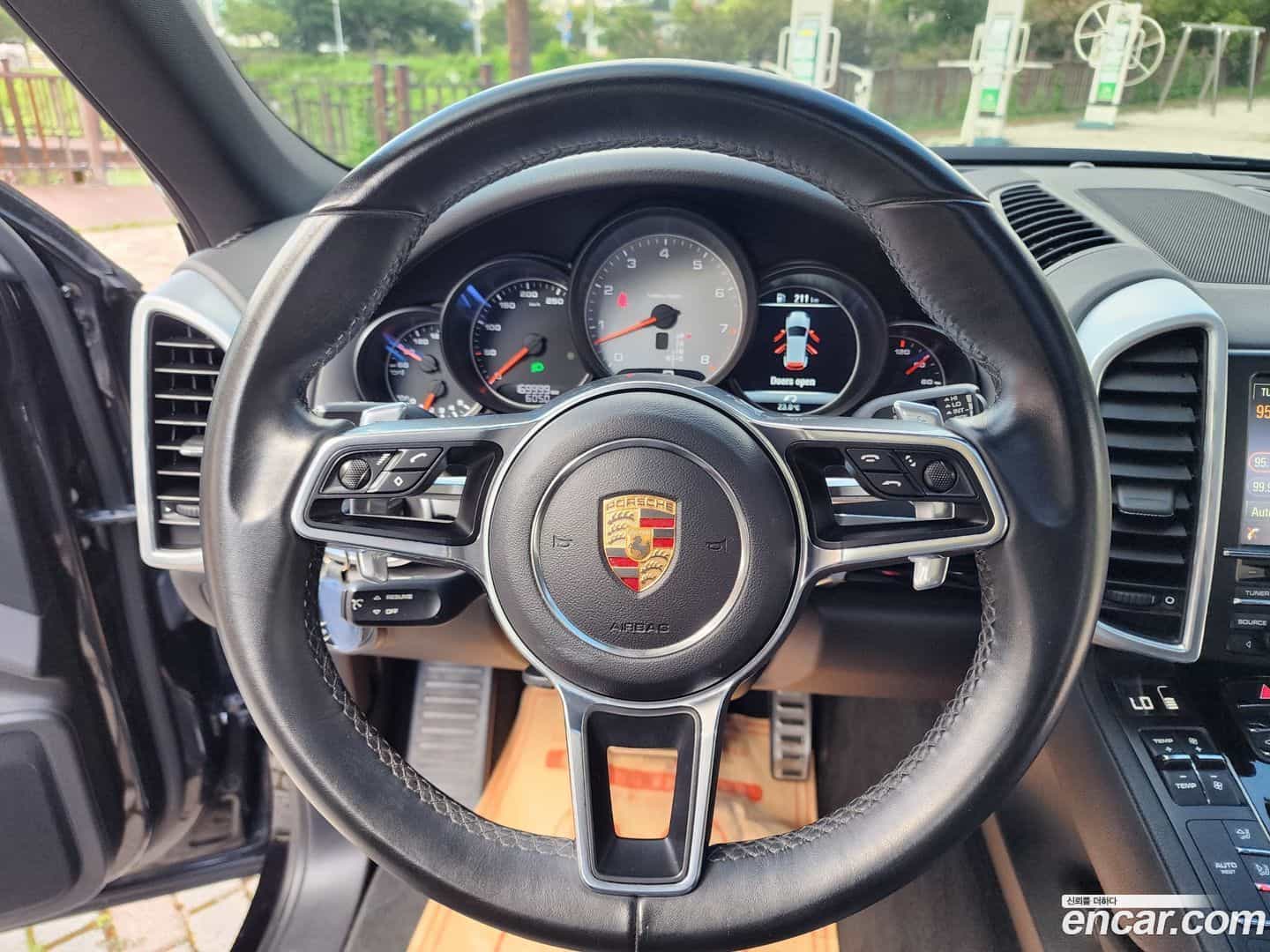 Cayenne Porsche 2015.9-OPTION-021