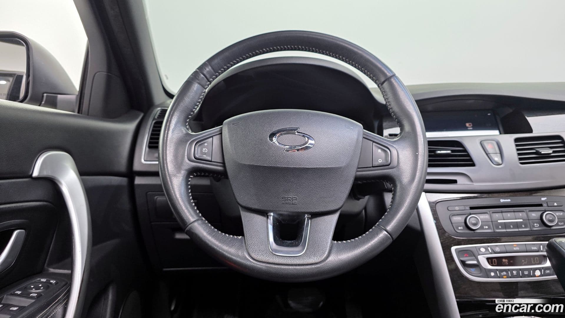 Main__Slider__Photo:SM5 Renault-KoreaSamsung 2013.8-12