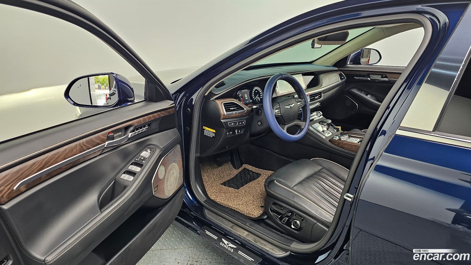 Main__Slider__Photo:G90 Genesis 2021.3-10