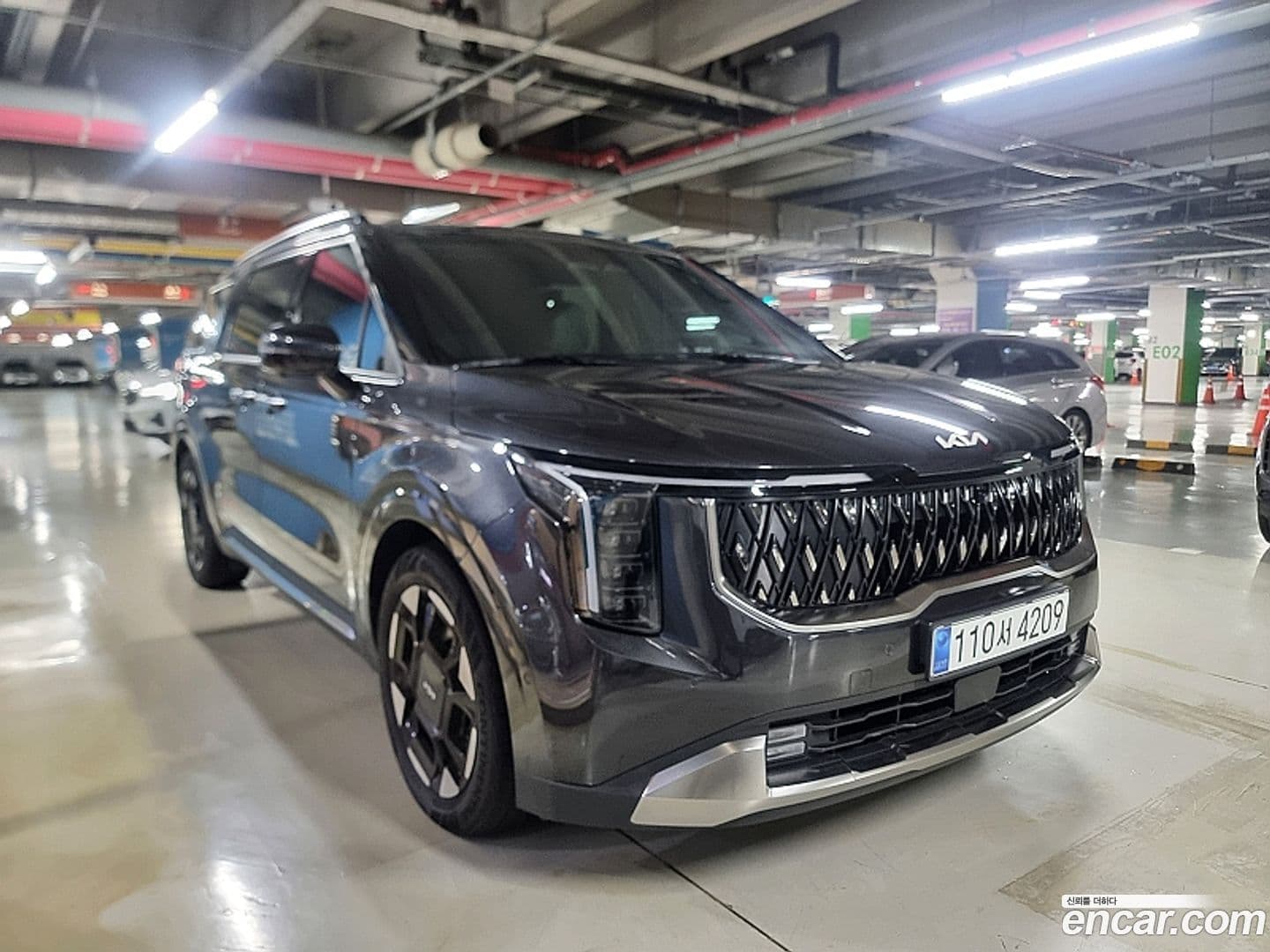 Main__Slider__Photo:Canival Kia 2024.0-1