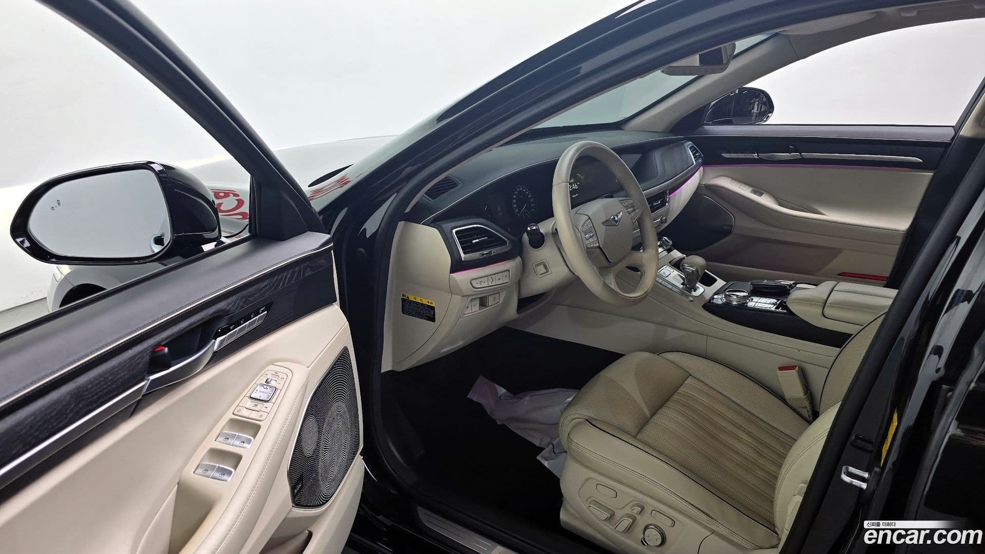 Main__Slider__Photo:G90 Genesis 2019.0-9