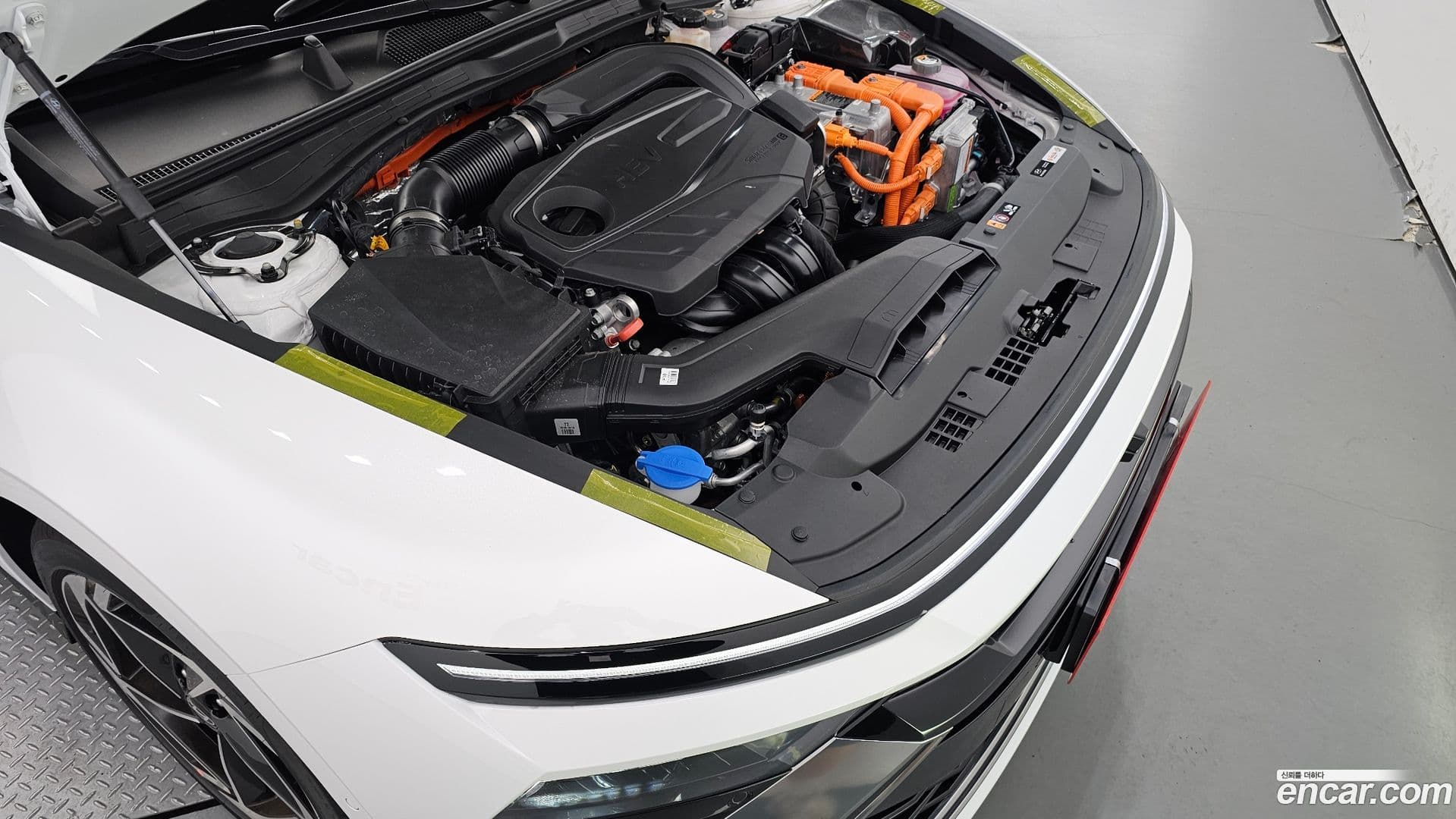 Main__Slider__Photo:Sonata Hyundai 2025.3-5