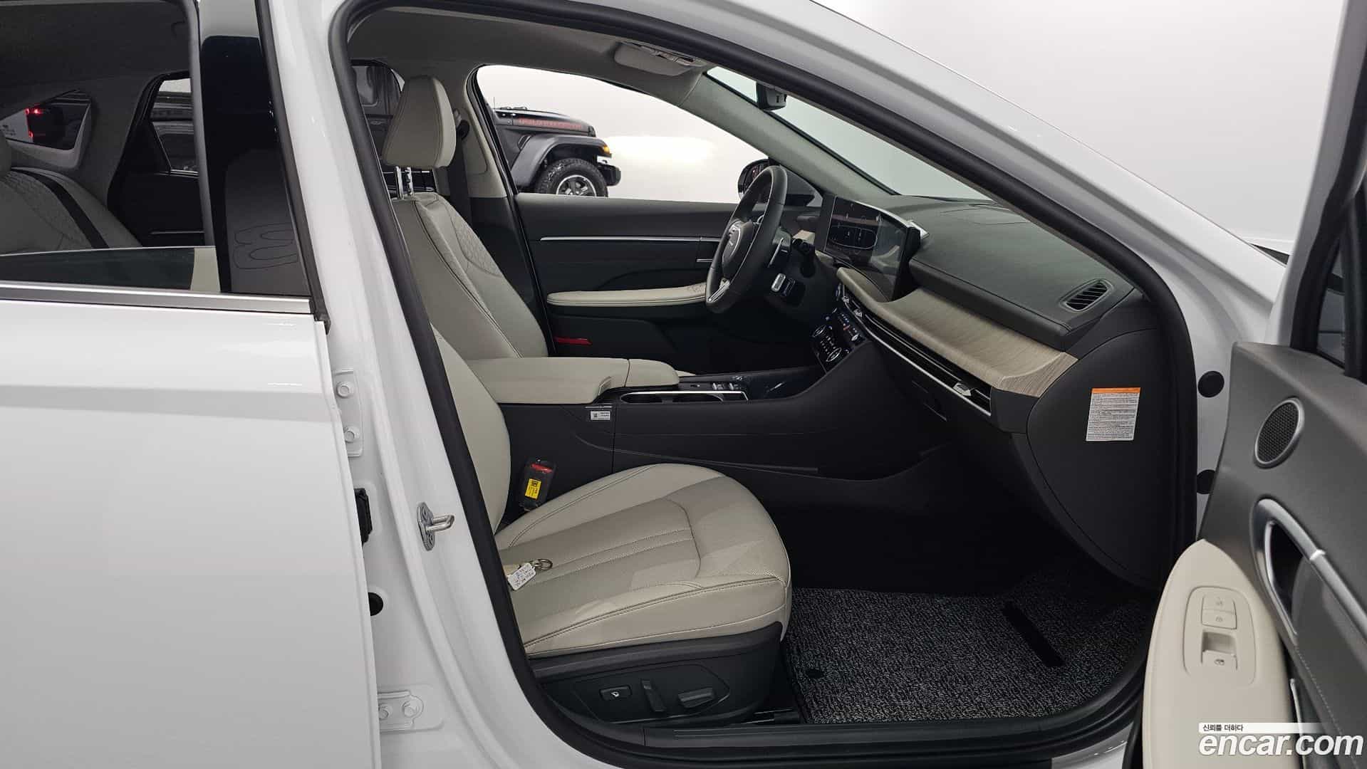 Sonata Hyundai 2025.3-OPTION-015