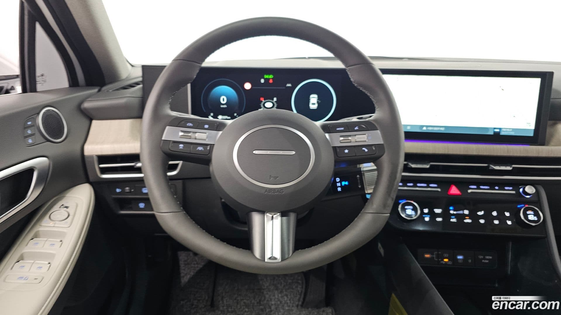 Main__Slider__Photo:Sonata Hyundai 2025.3-12