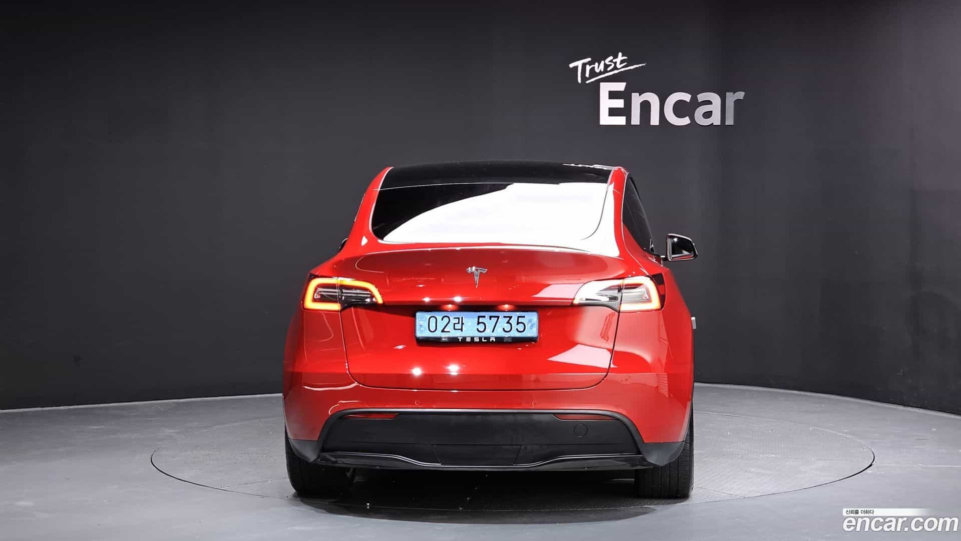 Model Y Tesla 2021.7-OUTER-004